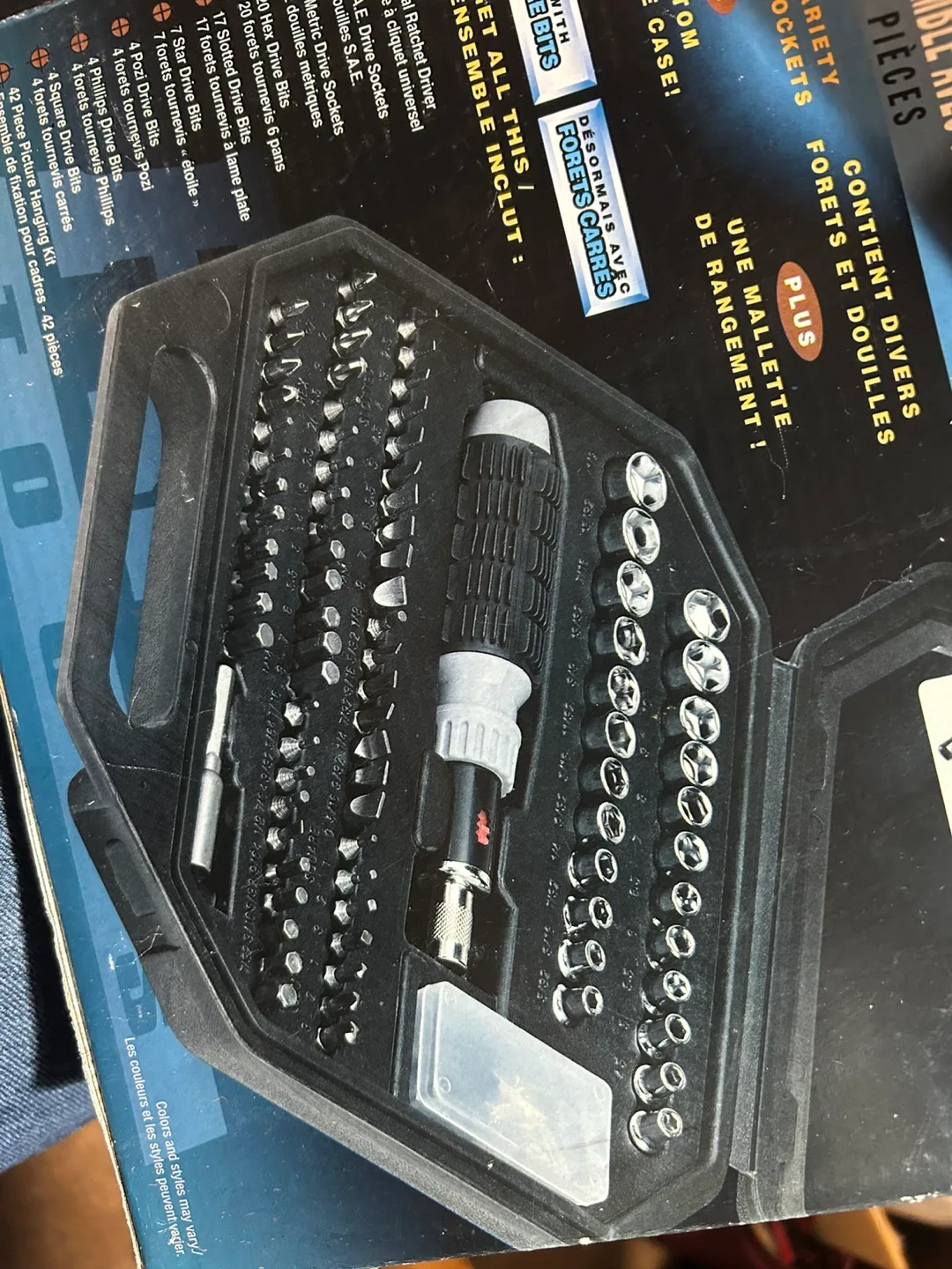 Ratchet driver Tool Set - 143 Pieces with case image indicator(2)