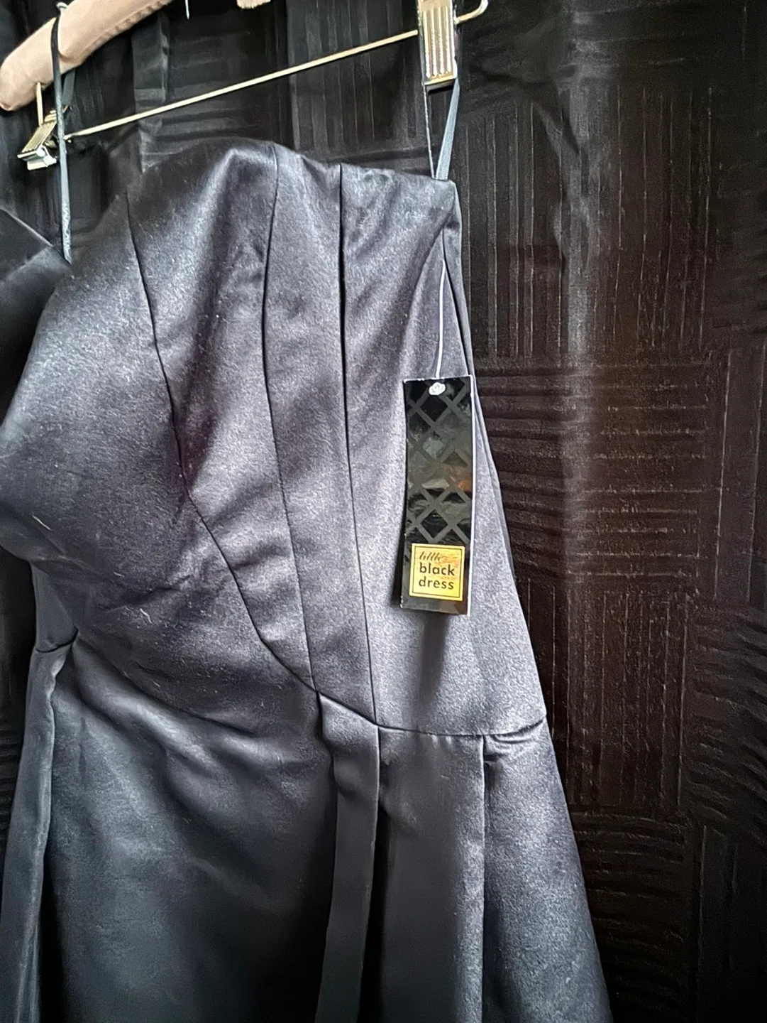 Black Strapless Dress image indicator(3)