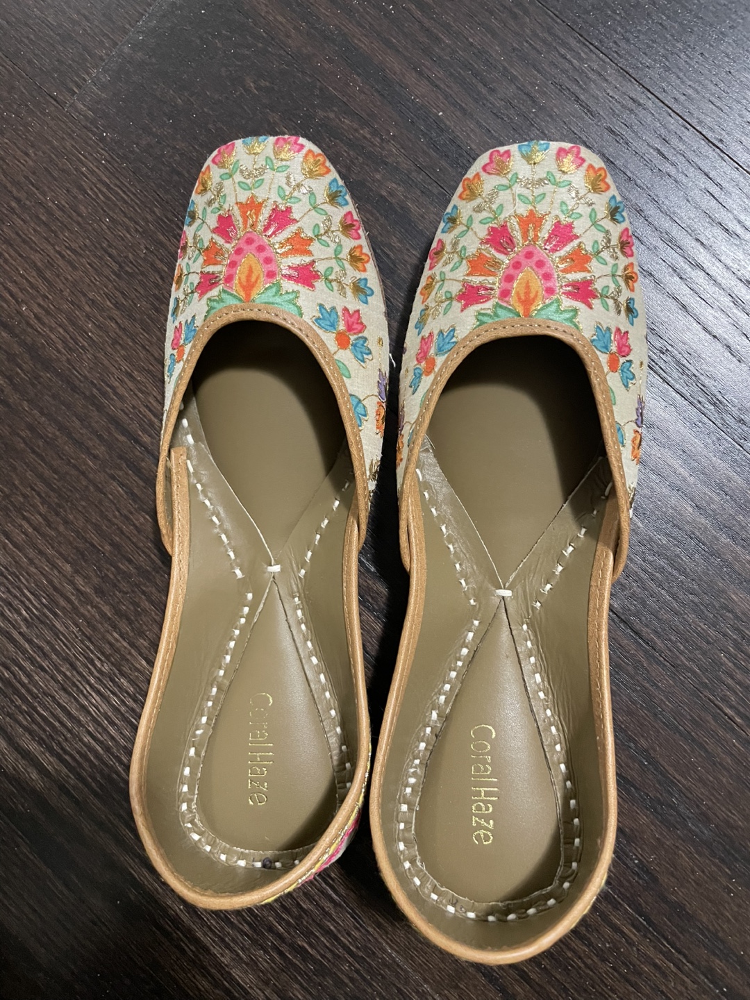 Floral Embroidered Flat Shoes