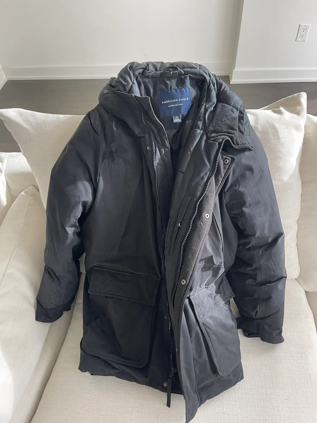 American Eagle Black Winter Jacket thumbnail