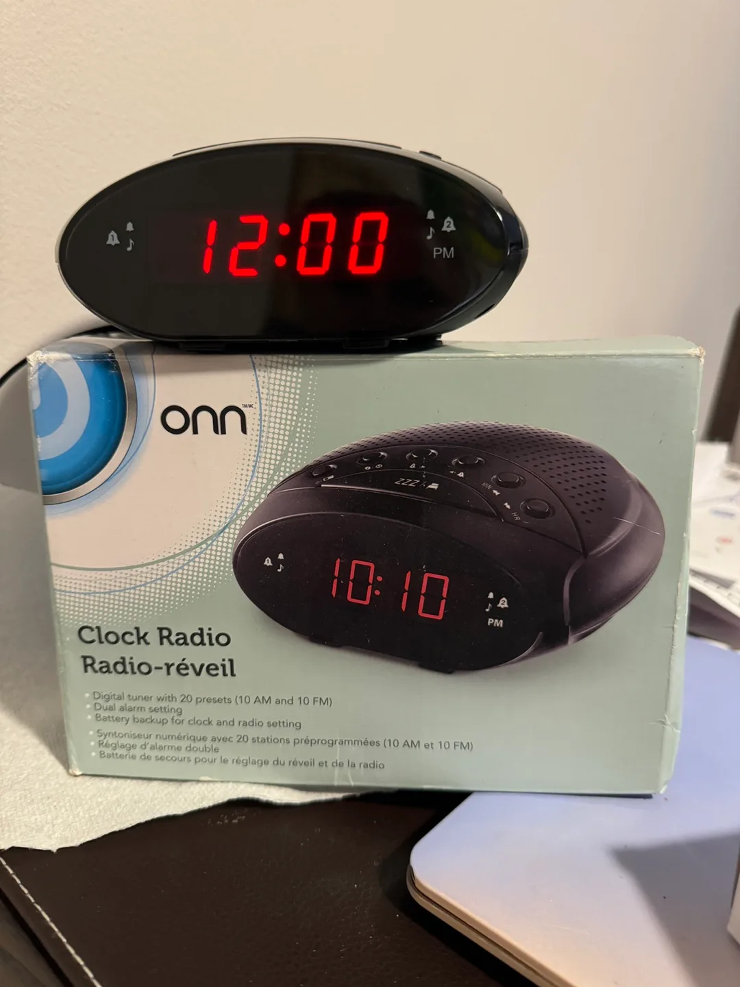 Onn Clock Radio image indicator(2)