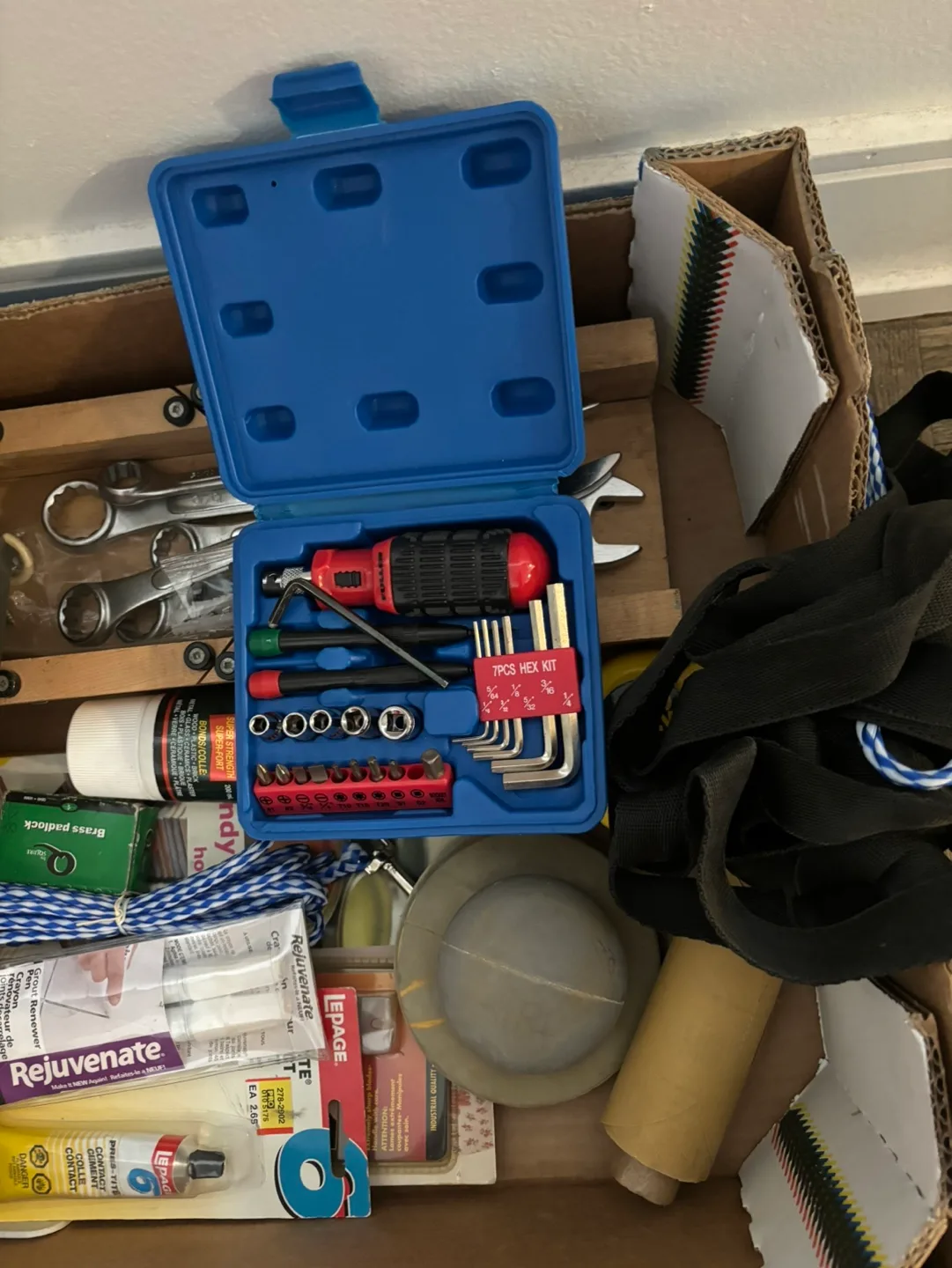 Black Friday Sale!! Tools and assorted hardware image indicator(2)