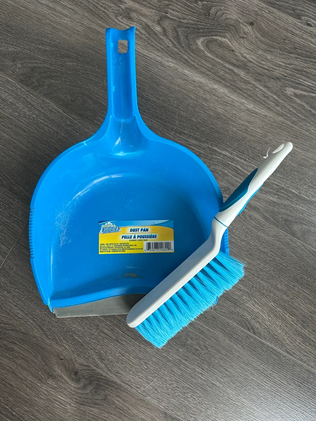 #ThriftyPicks Blue Dust Pan and Brush Set thumbnail