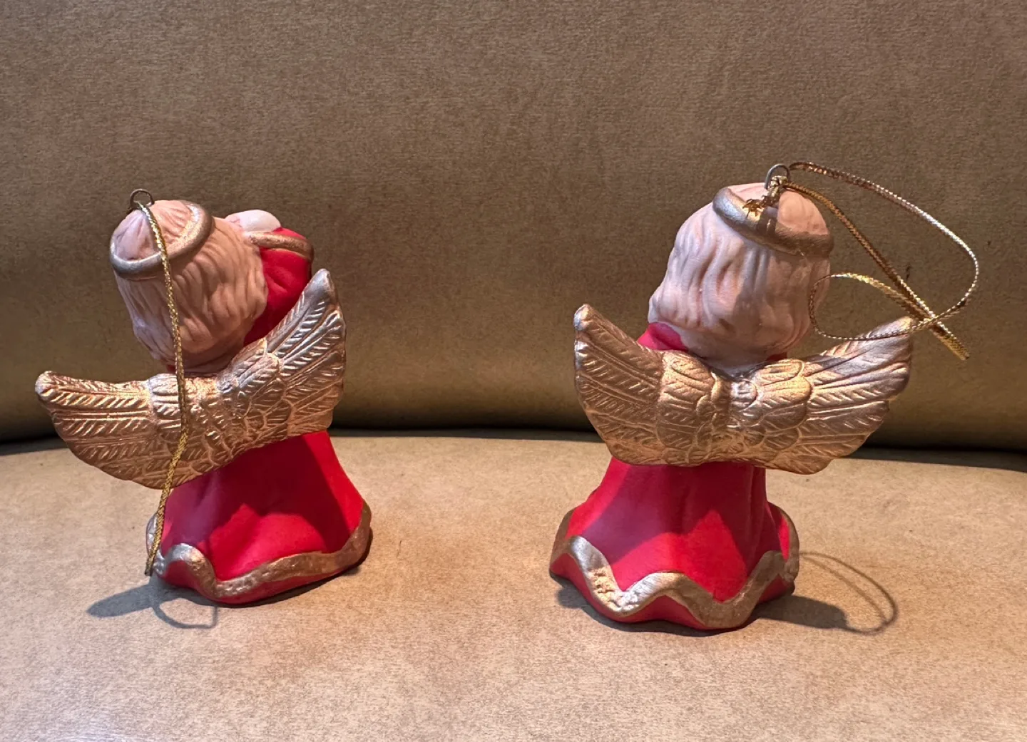 Set of 2 Ceramic Angel Ornaments image indicator(2)