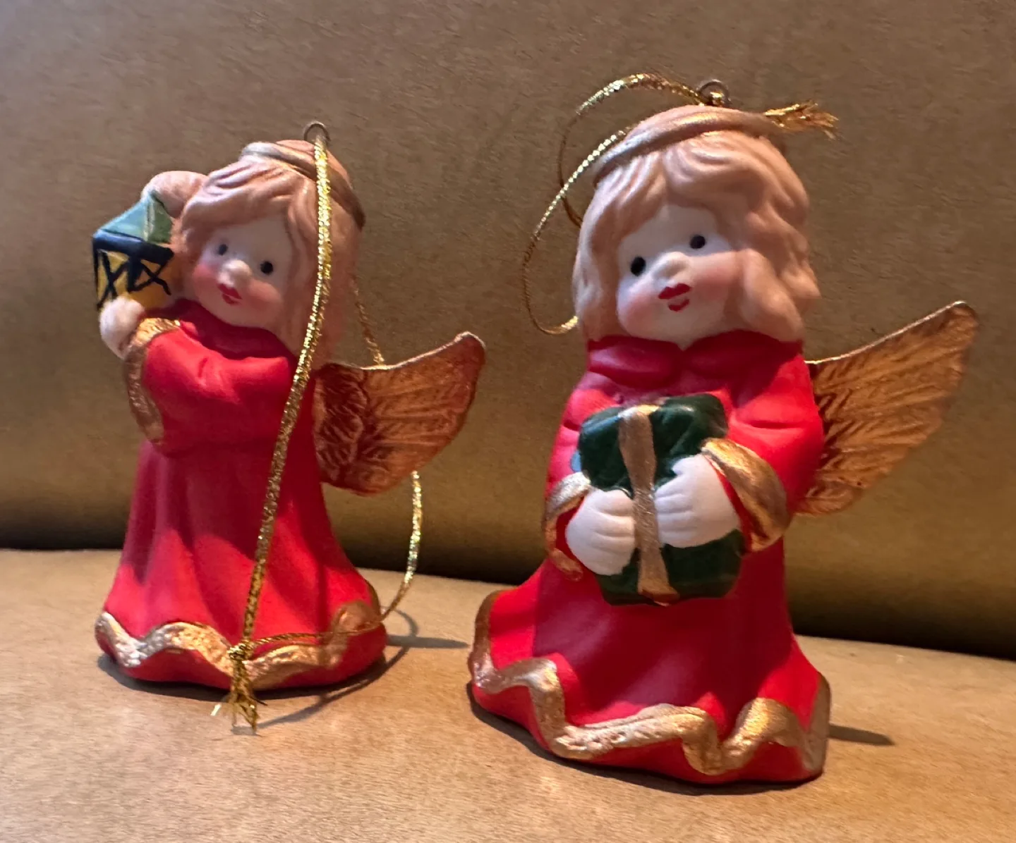 Set of 2 Ceramic Angel Ornaments image indicator(6)