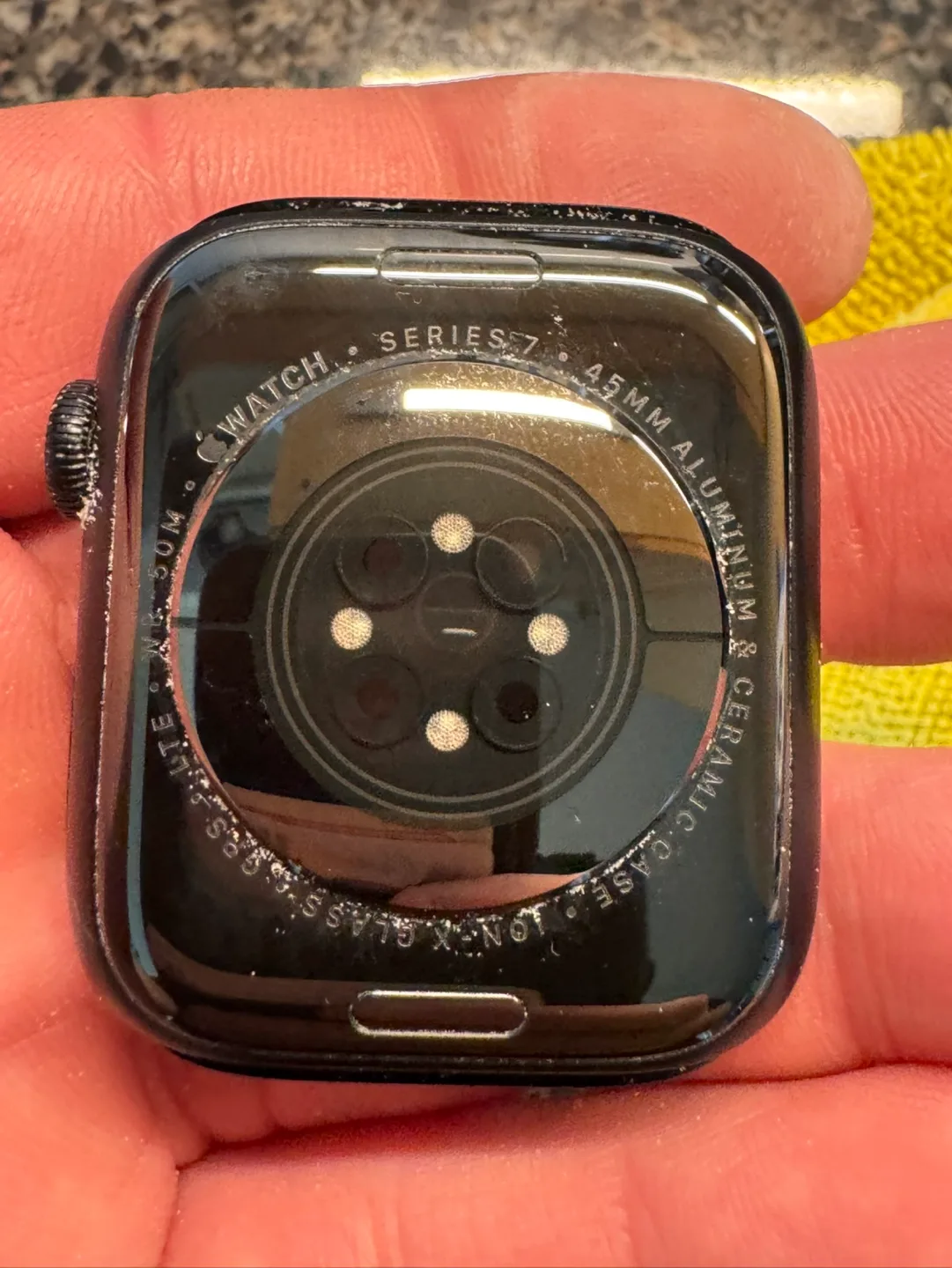 Apple Watch Series 7 45mm image indicator(2)
