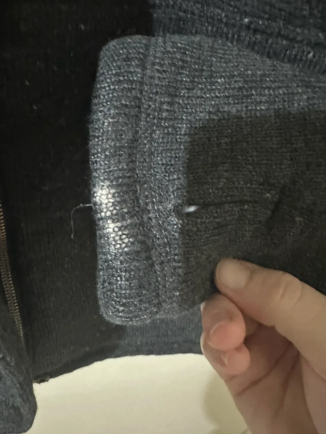 Bench Hooded Fleece Jacket image indicator(4)