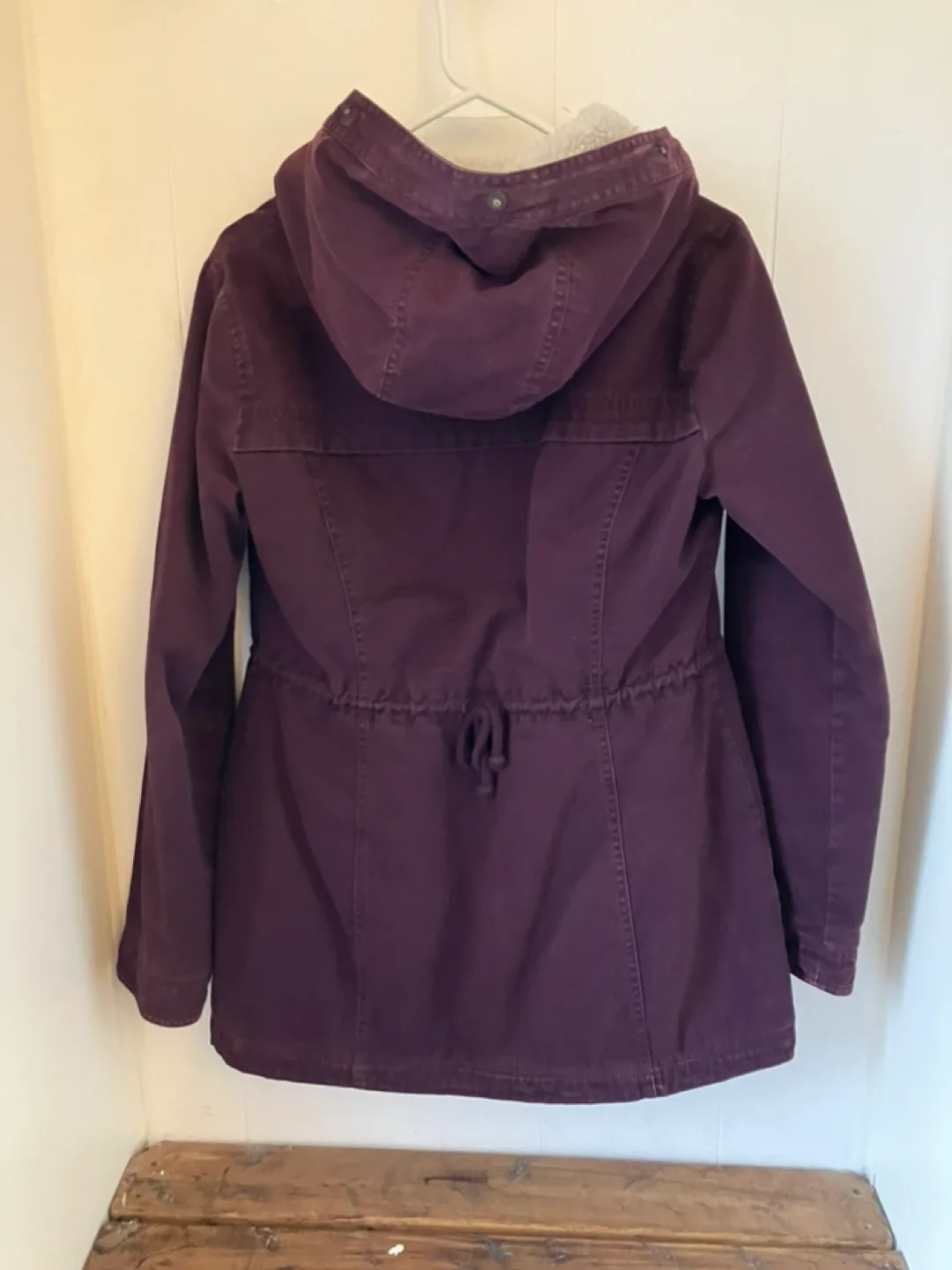 Hollister Woman’s Sherpa Winter Jacket - Size S image indicator(5)