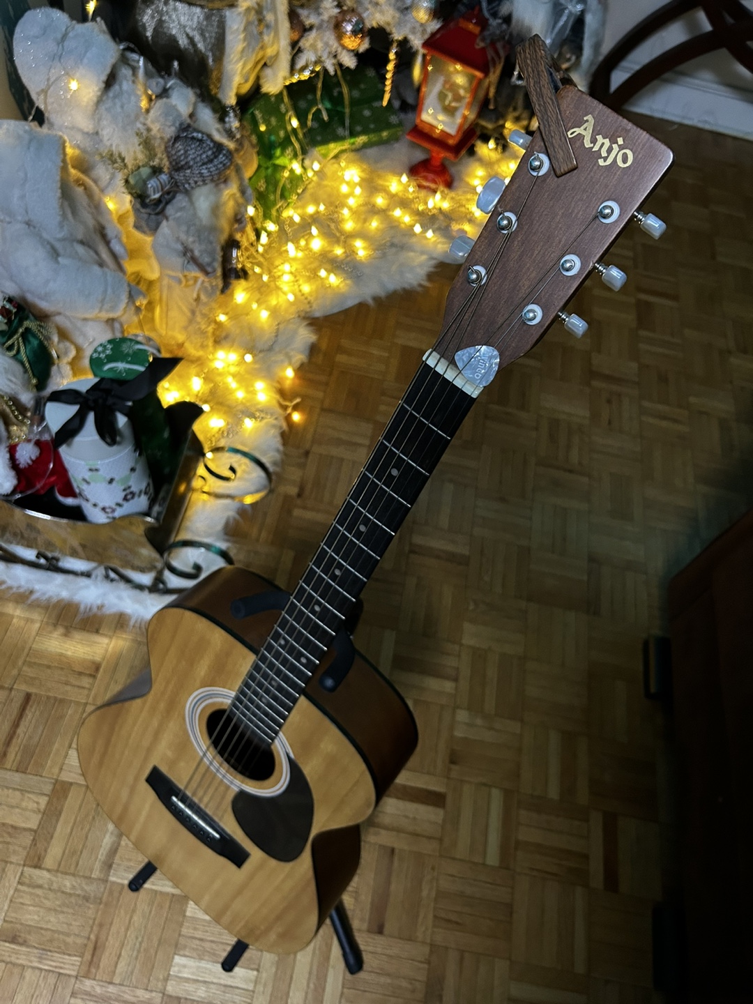 Acoustic Guitar - photo 2