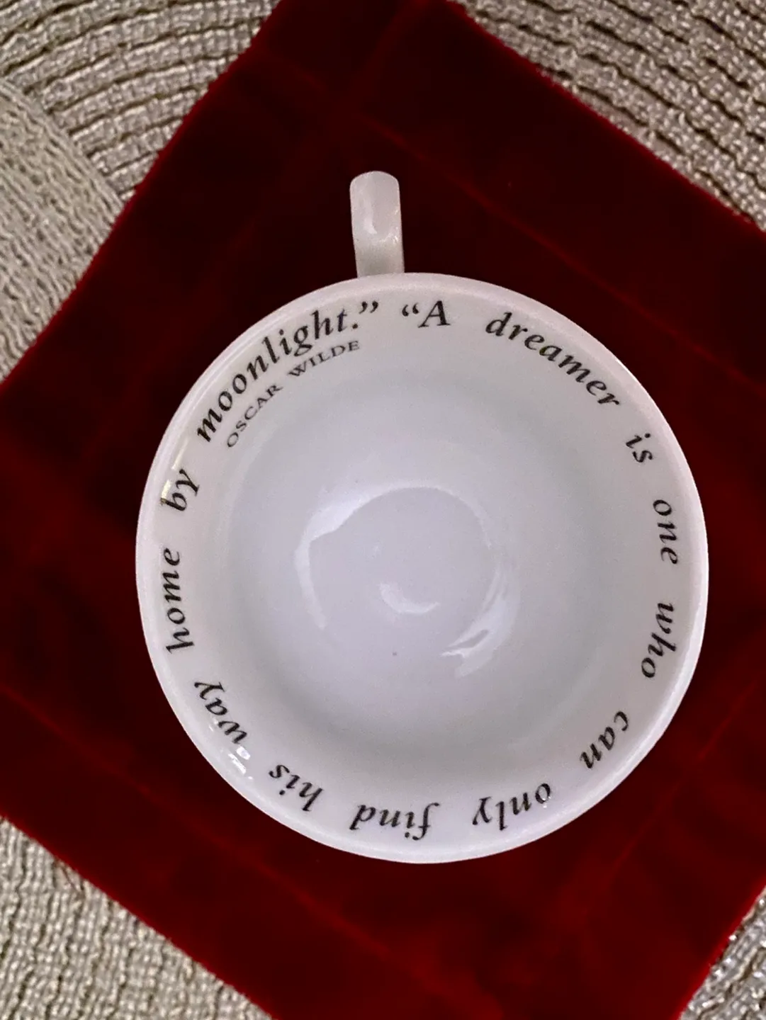 Hendricks’s Gin Tea Cup Creature In The Garden image indicator(2)