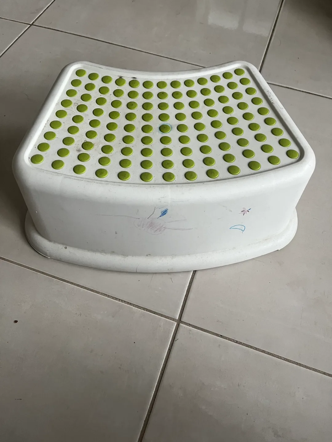 Kids Ikea  Step Stool - White and Green image indicator(2)