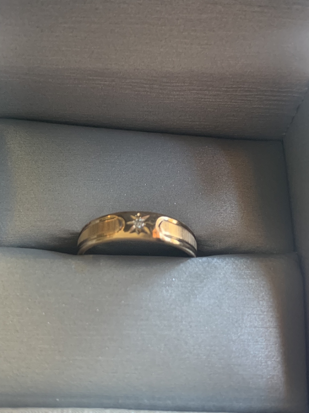 Gold Band with Diamond - photo 3