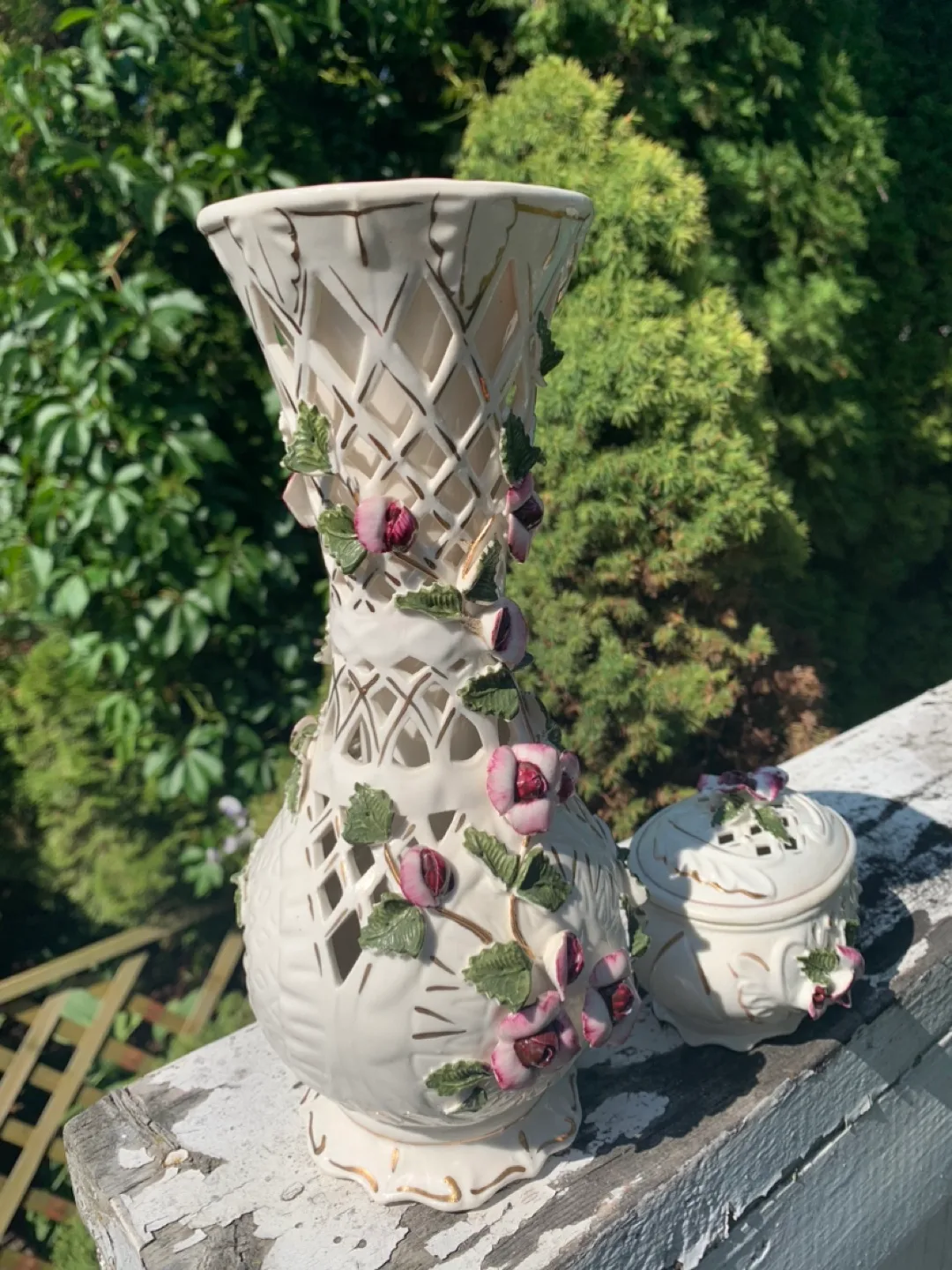 Victorian style vase 🏺 & small candy dish image indicator(3)