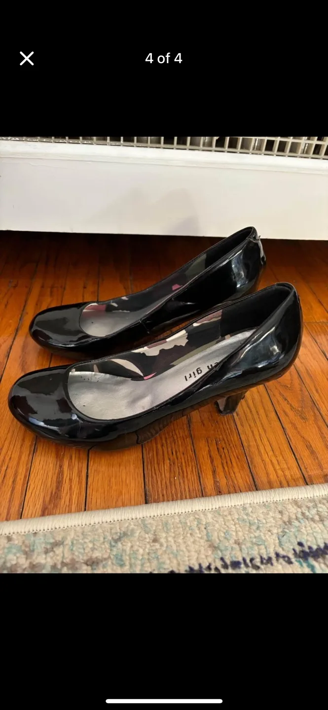 Madden Girl Black Pumps Size 8 image indicator(4)