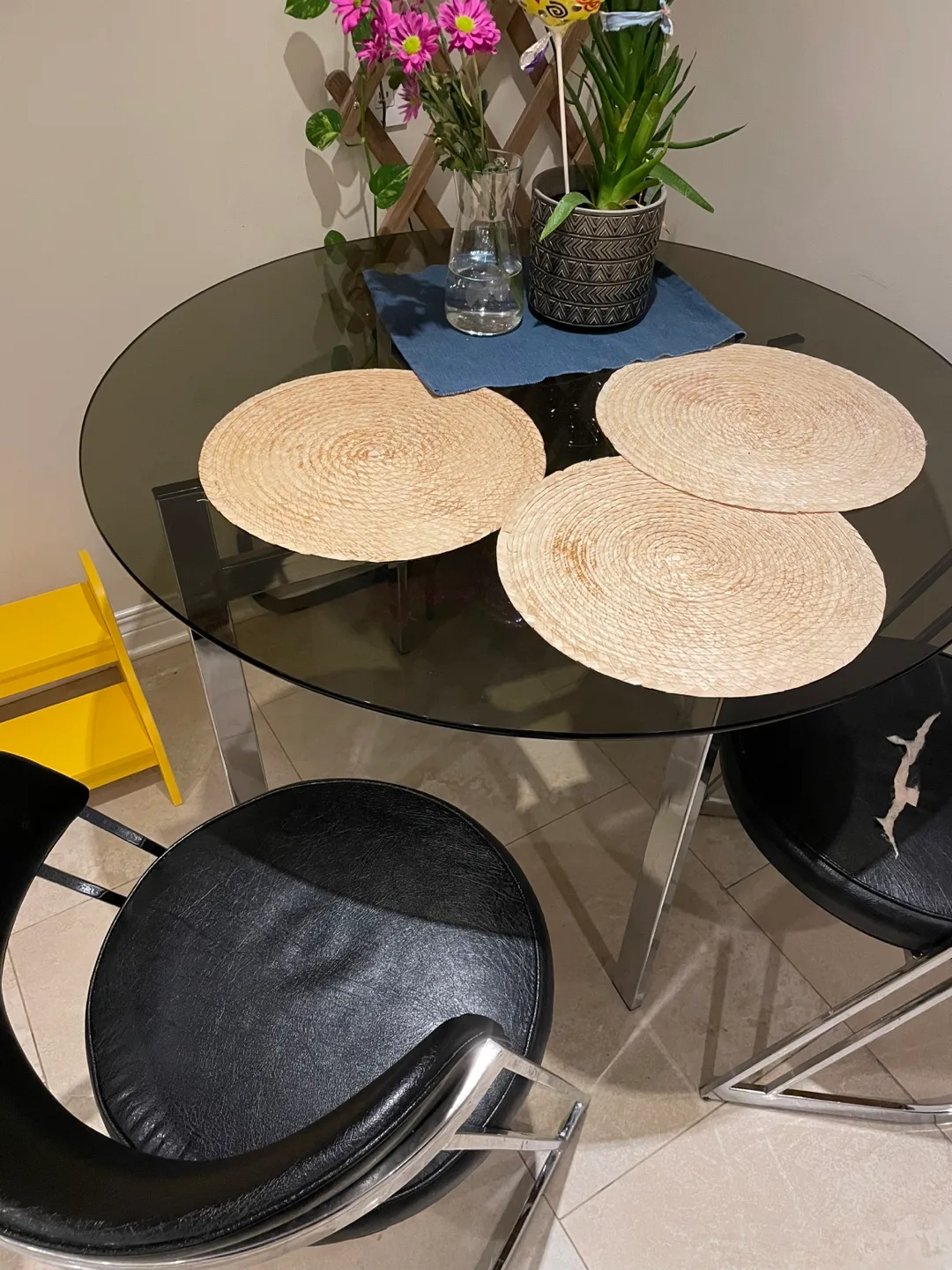 Glass Dining Table and Two Chairs 🥕 image indicator(3)