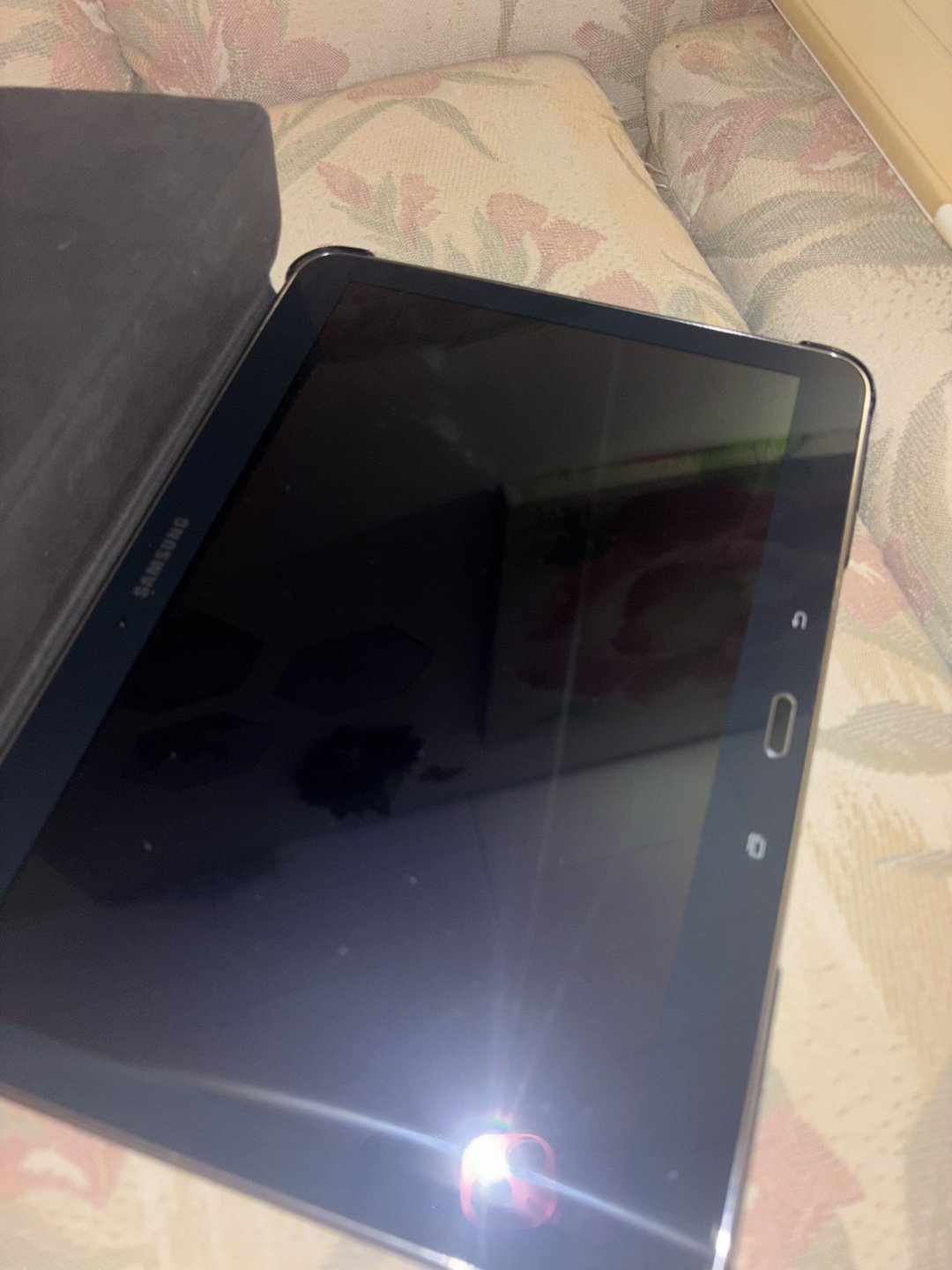 Samsung Galaxy Tab 4 10.1 - photo 4
