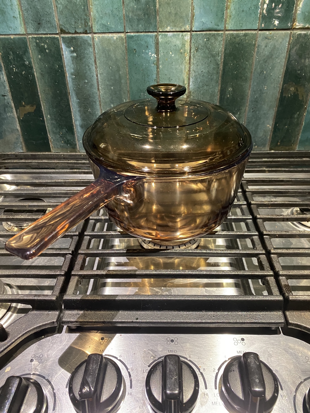 Vintage Corning Vision Pots with Lids (and a bonus lid) - photo 2