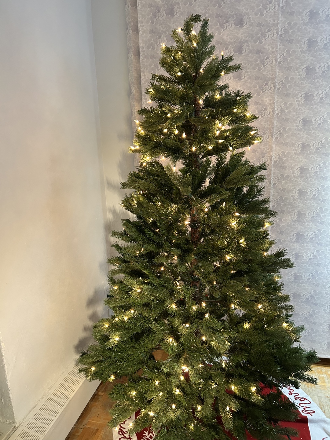 Pre-lit Christmas Tree-6.5 ft - photo 3