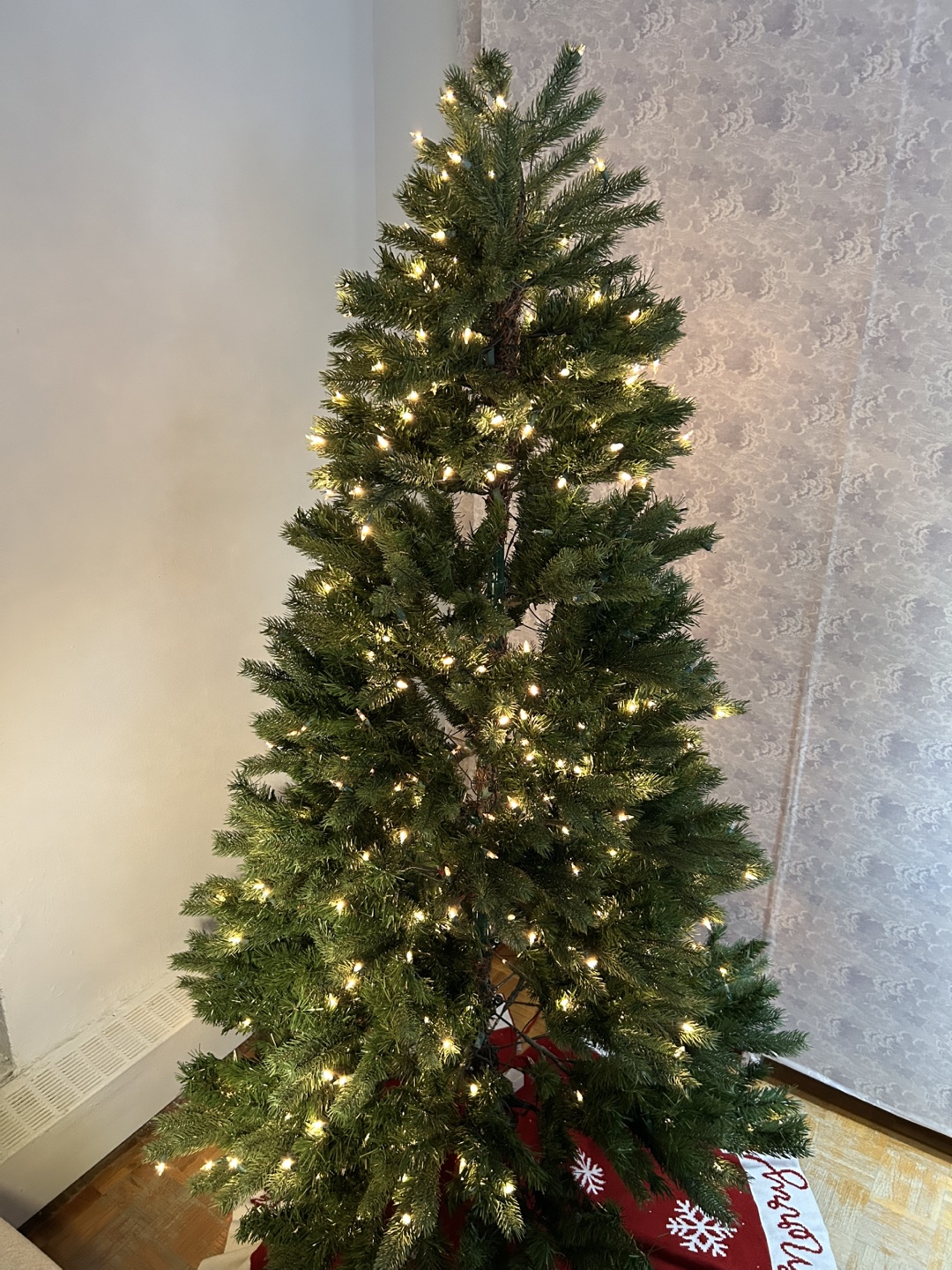 Pre-lit Christmas Tree-6.5 ft - photo 2