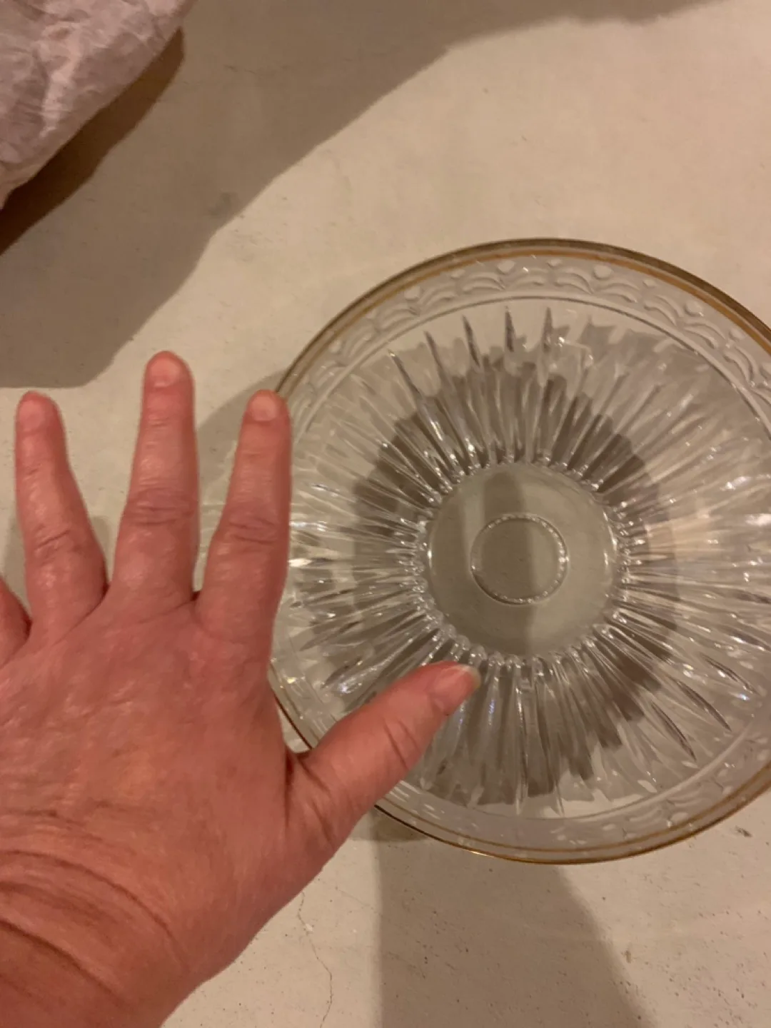 Crystal Serving Bowl with Real 14k Gold Plated Trim - like new image indicator(3)