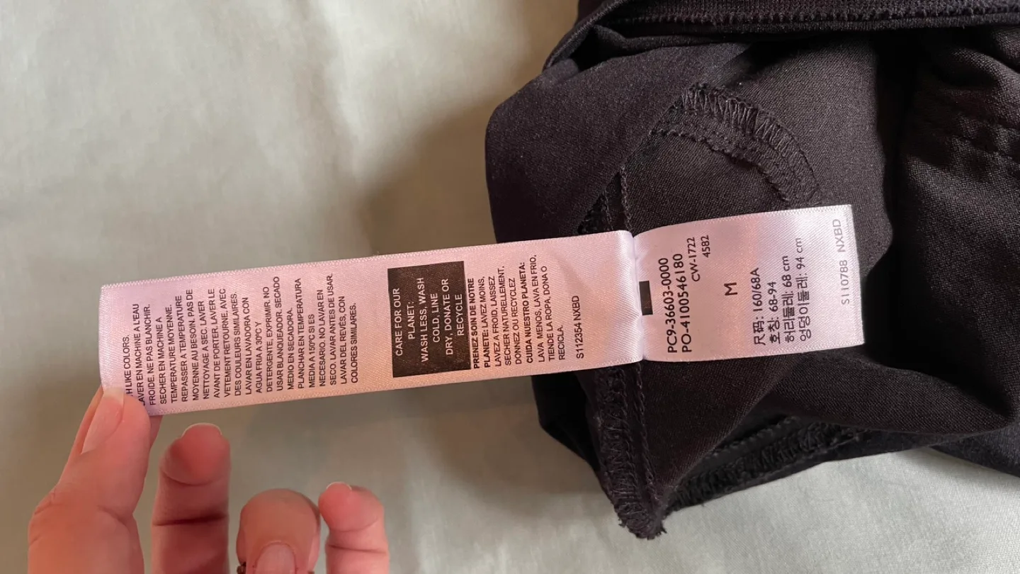 Levi's Maternity Skinny Jeans image indicator(7)