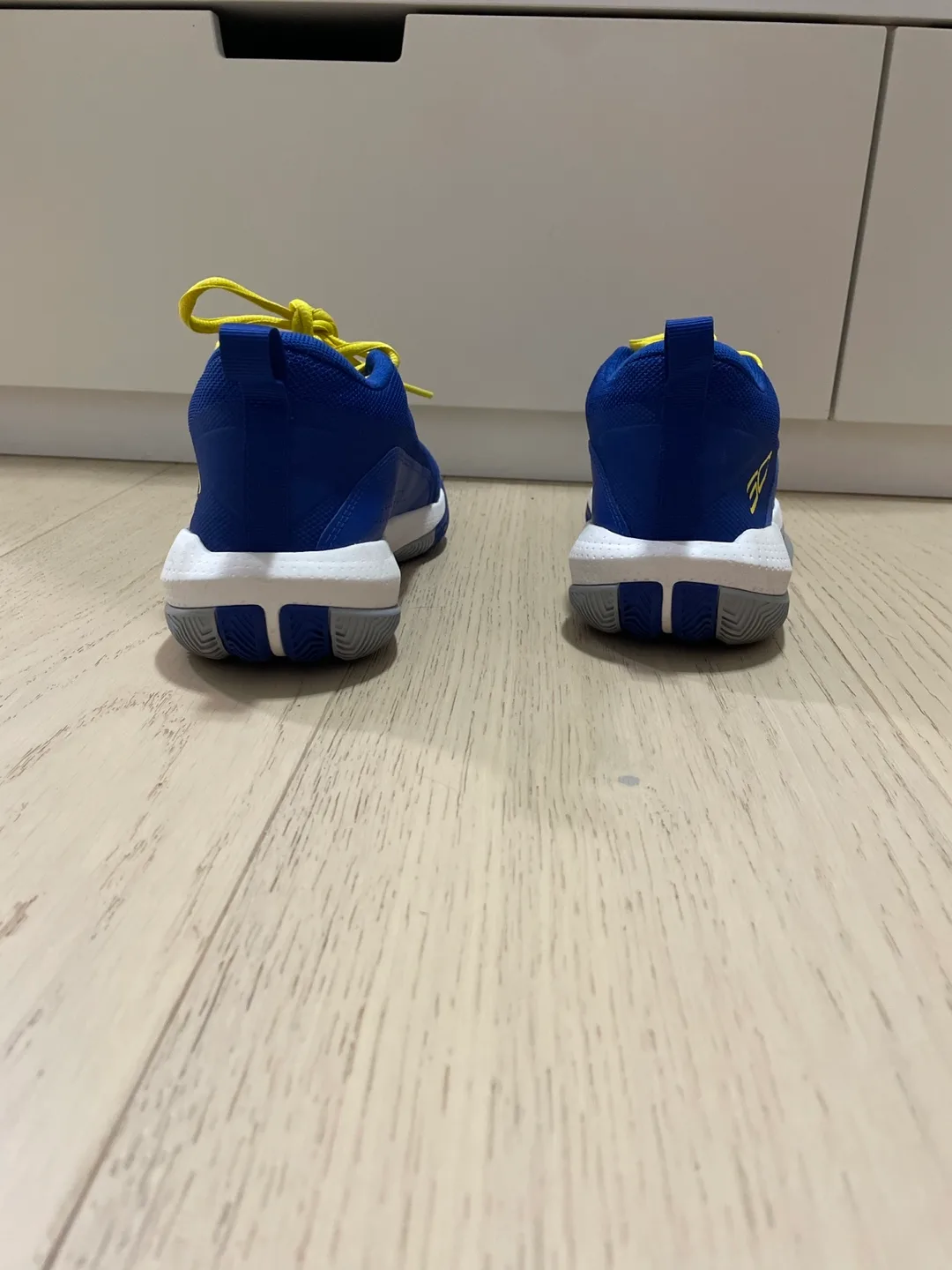 Curry GS SC 3Zero IV size 6y image indicator(5)