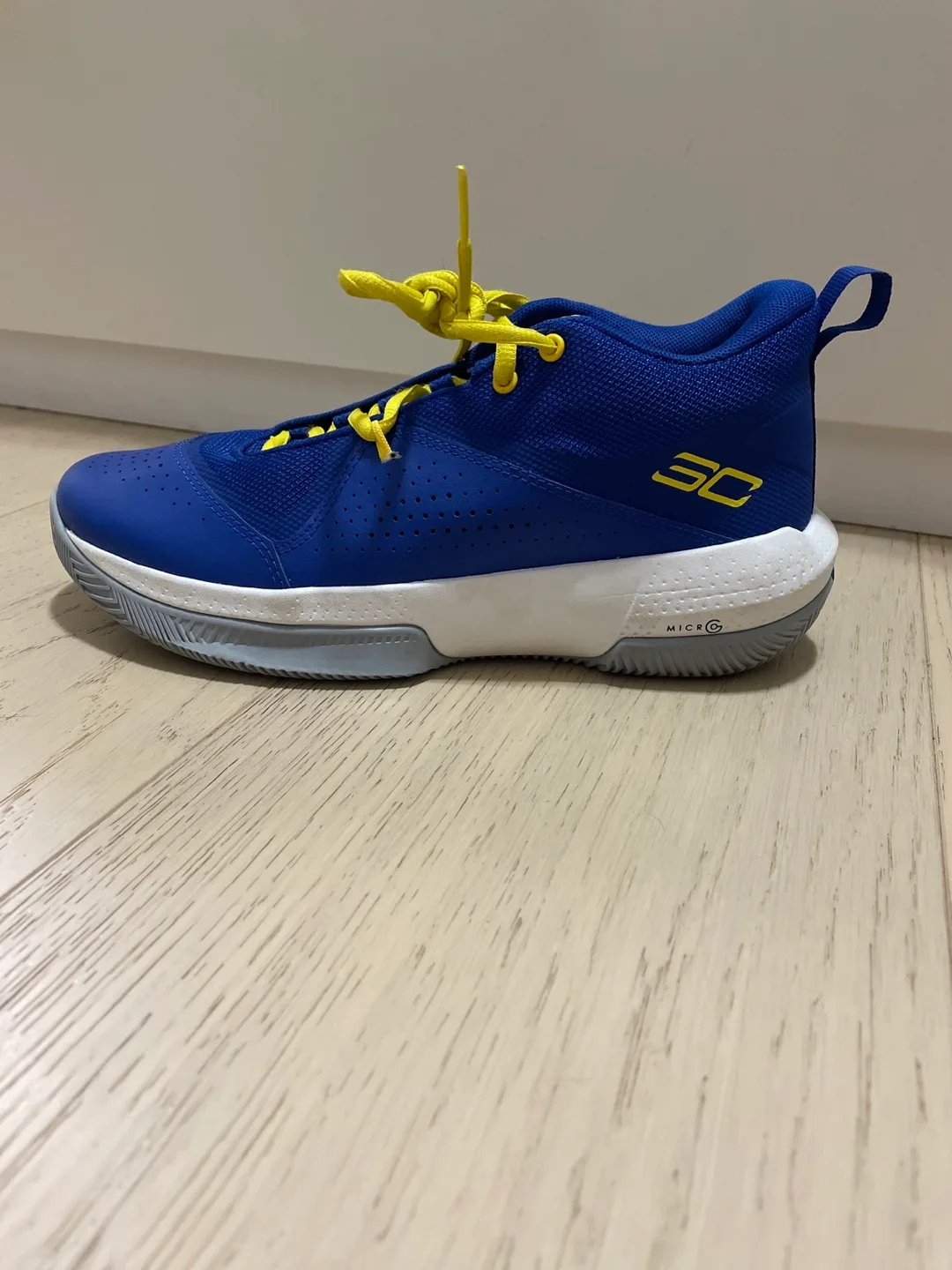 Curry GS SC 3Zero IV size 6y image indicator(2)