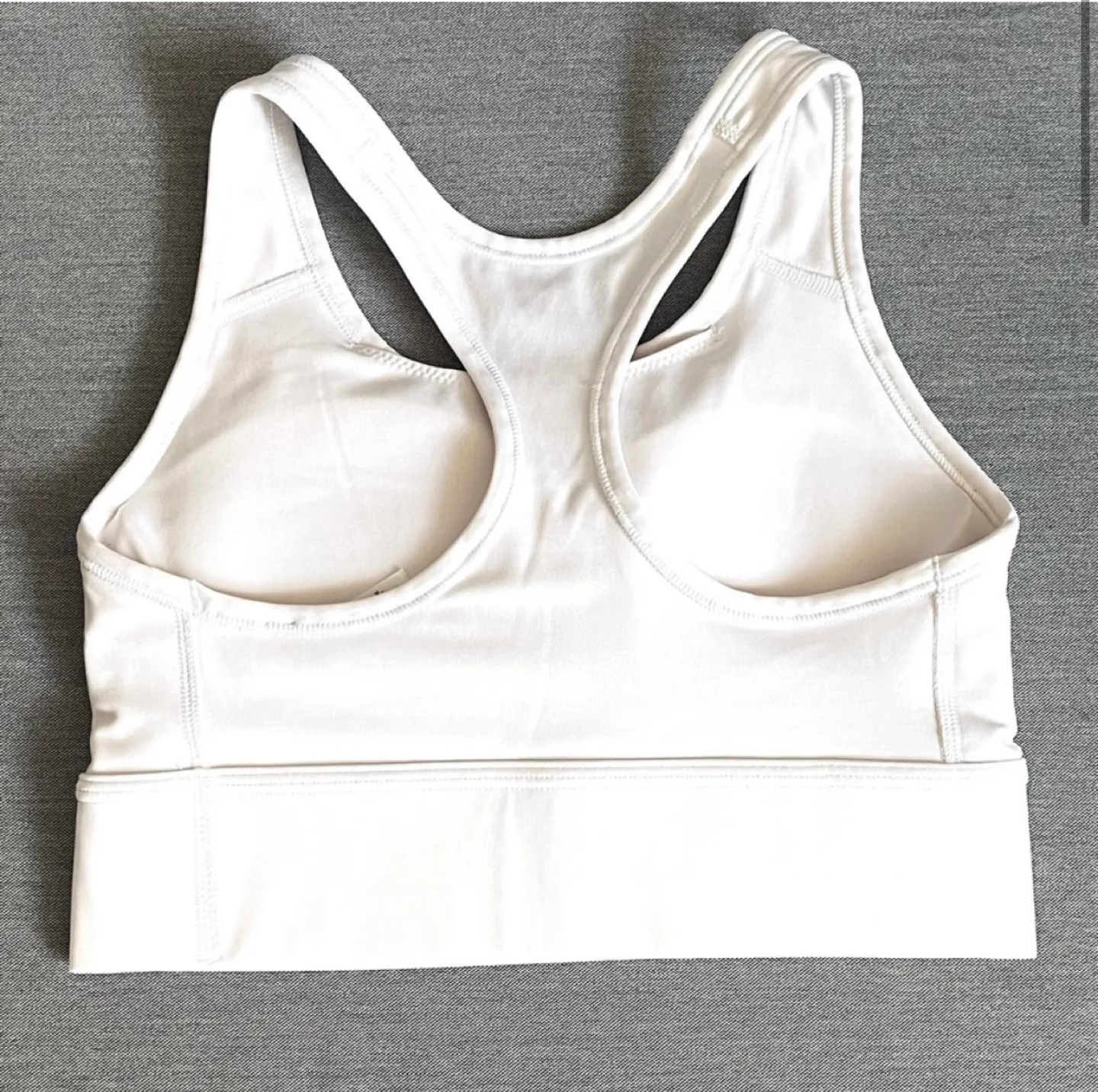 Nike Swoosh Bra image indicator(2)