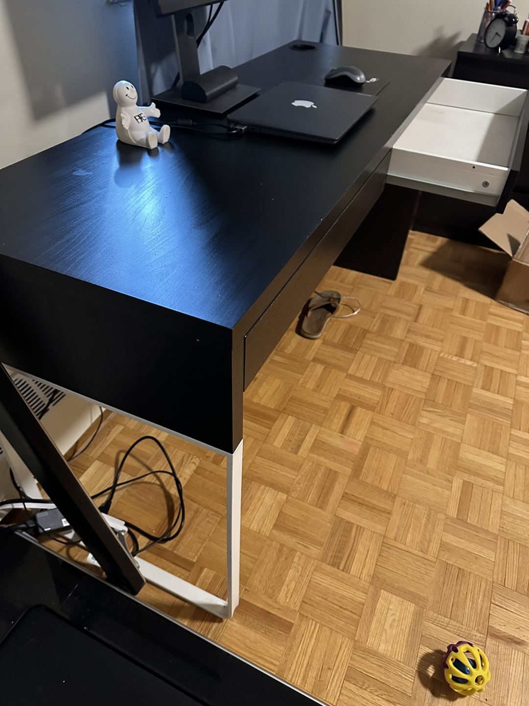 IKEA MICKE Desk Black/White - photo 4