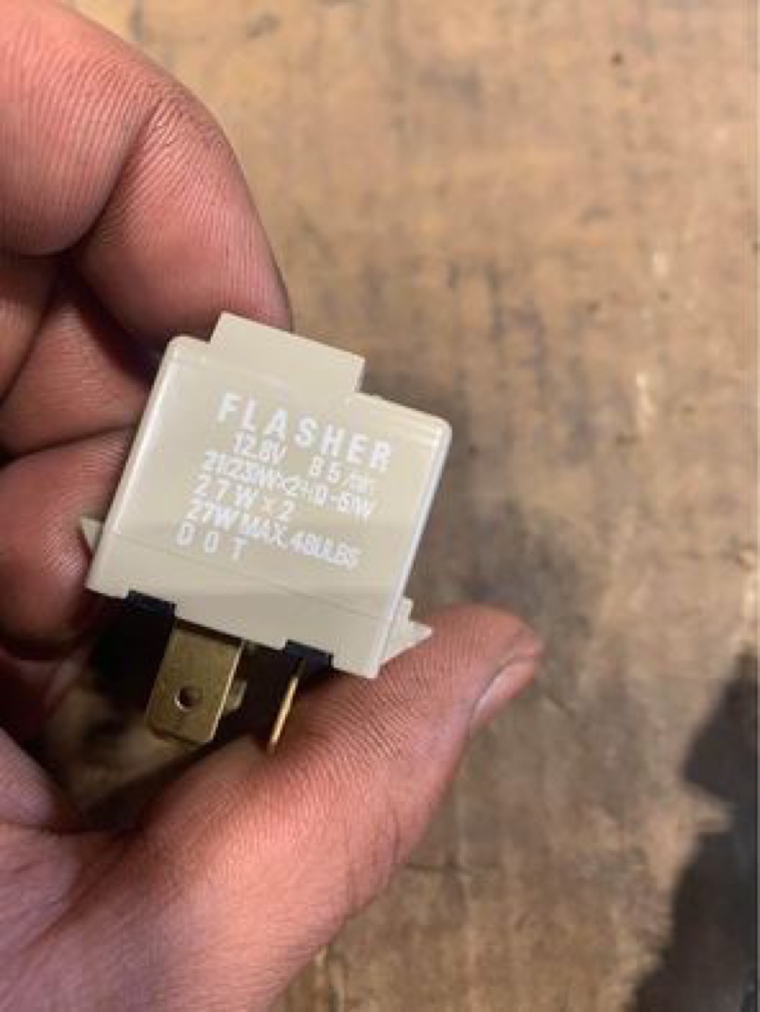 DENSO Flasher Relay OEM - photo 2