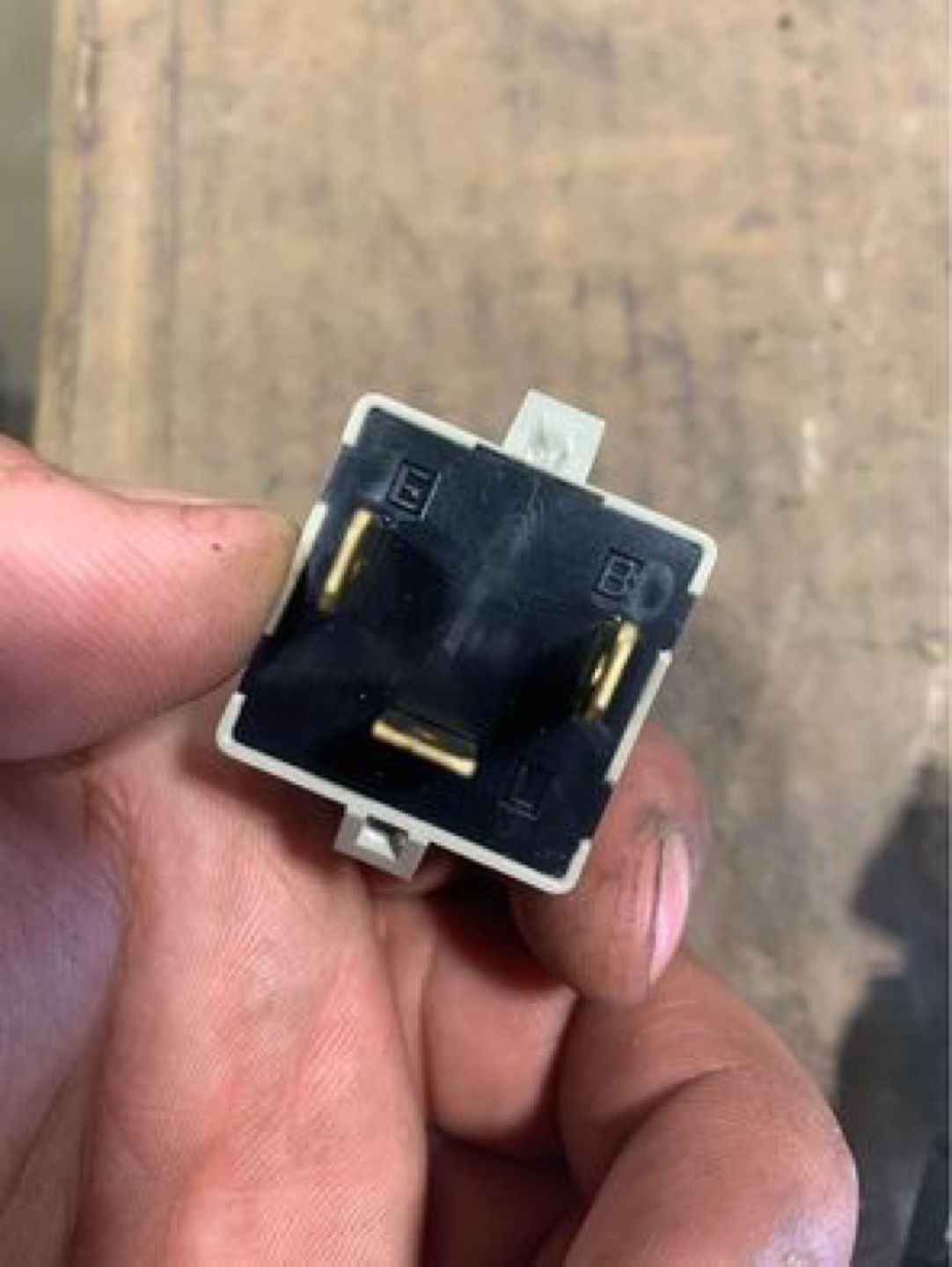 DENSO Flasher Relay OEM - photo 4