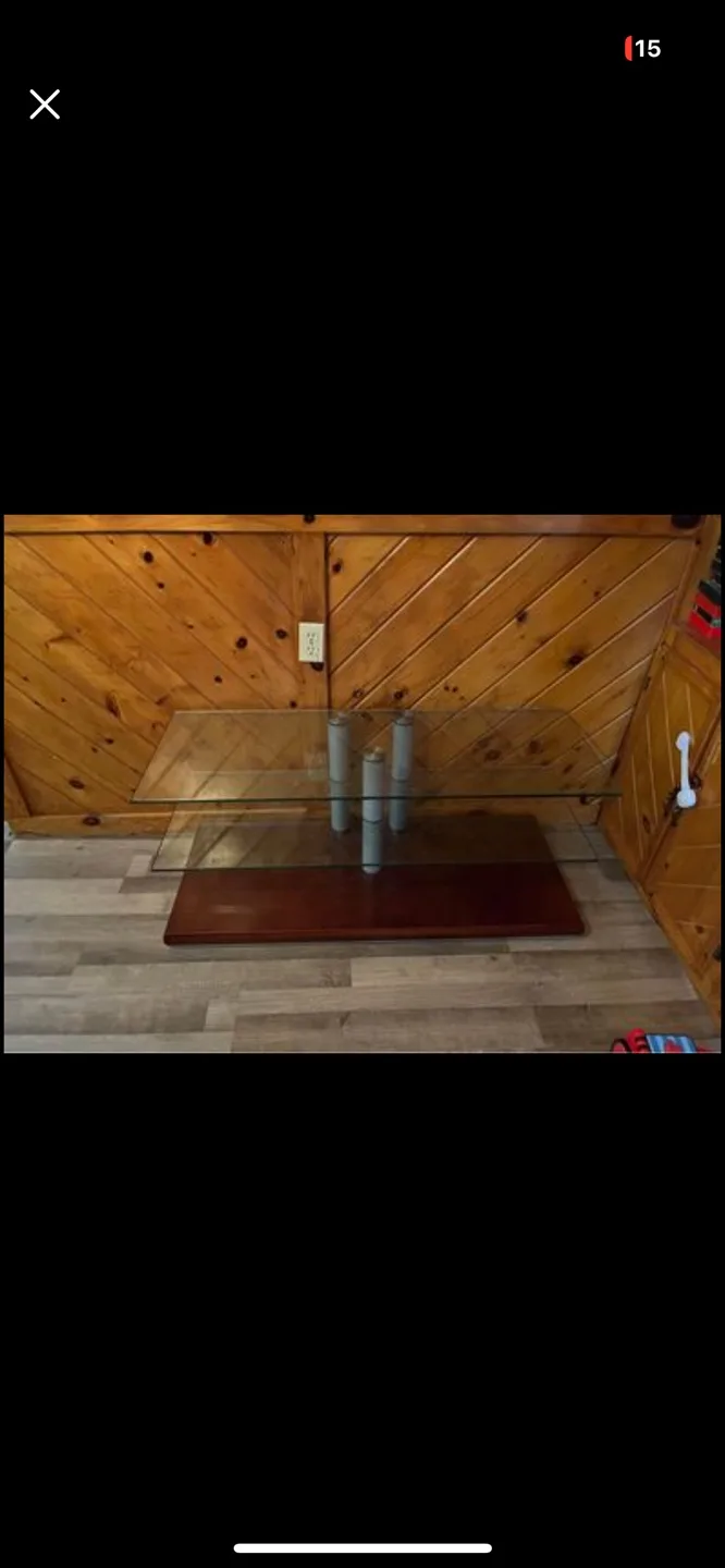 Glass and wood TV stand image indicator(2)
