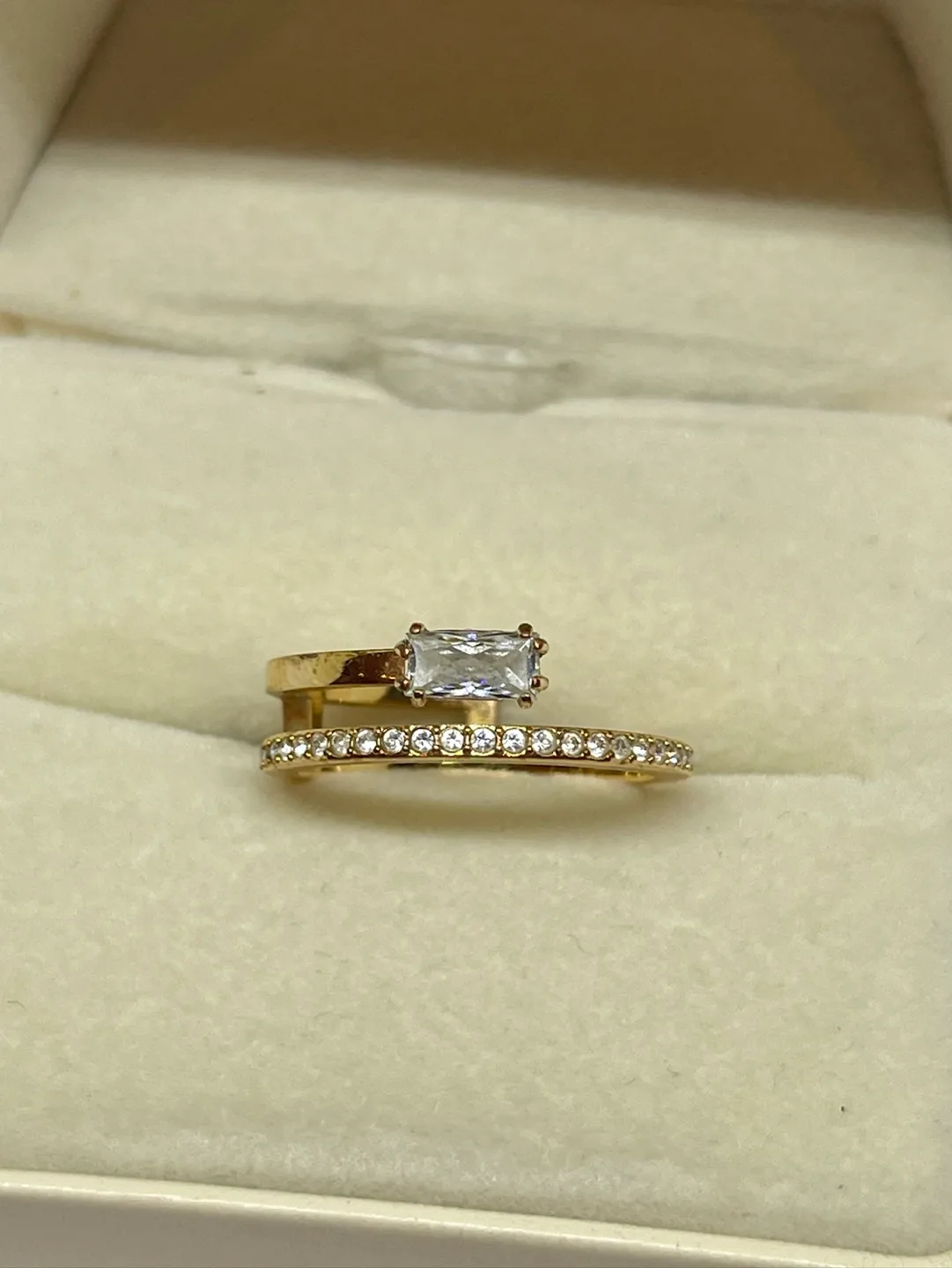 Swarovski Gold Ring size 6.75 thumbnail