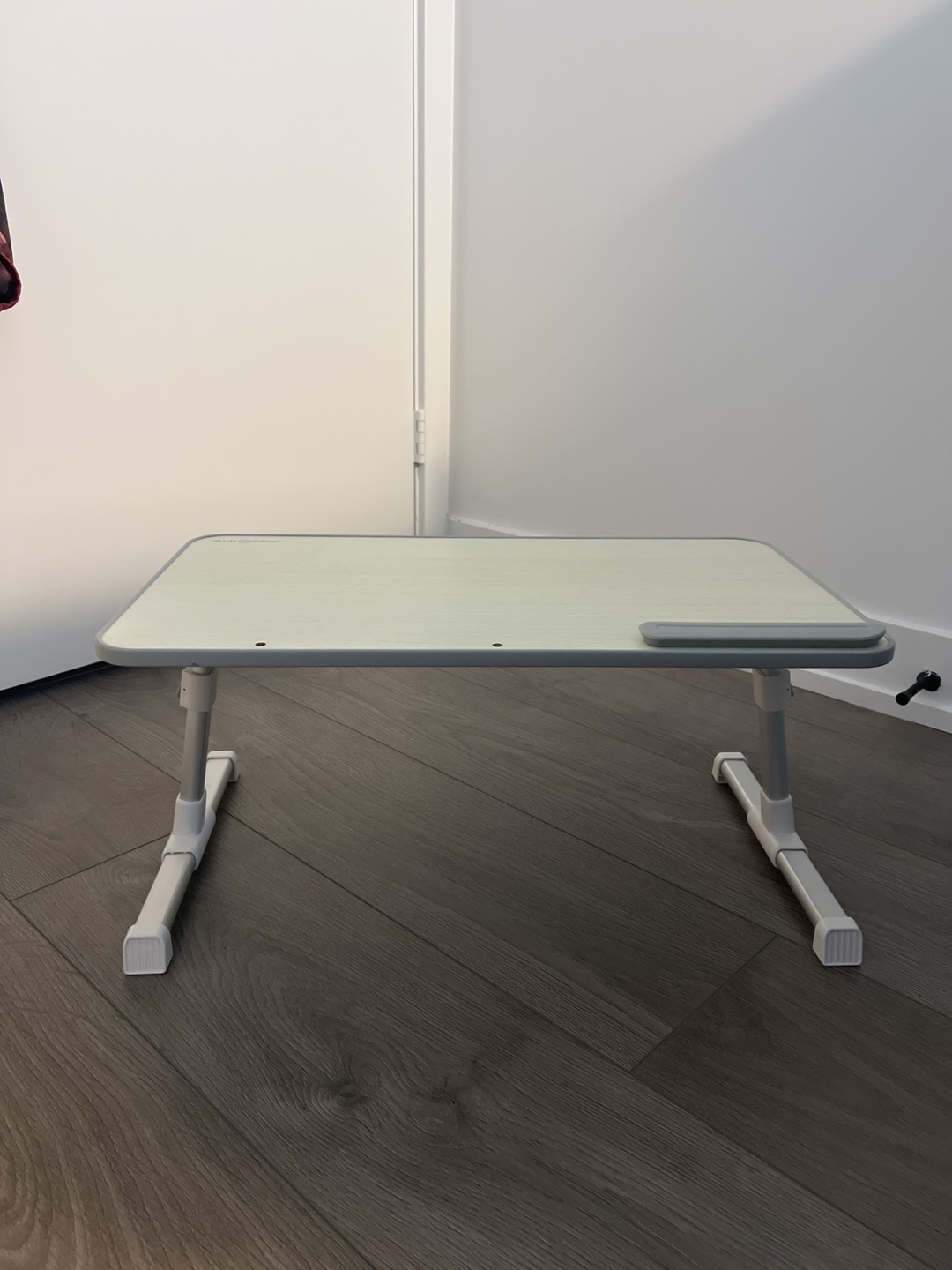 Adjustable Laptop Table for bed - photo 2