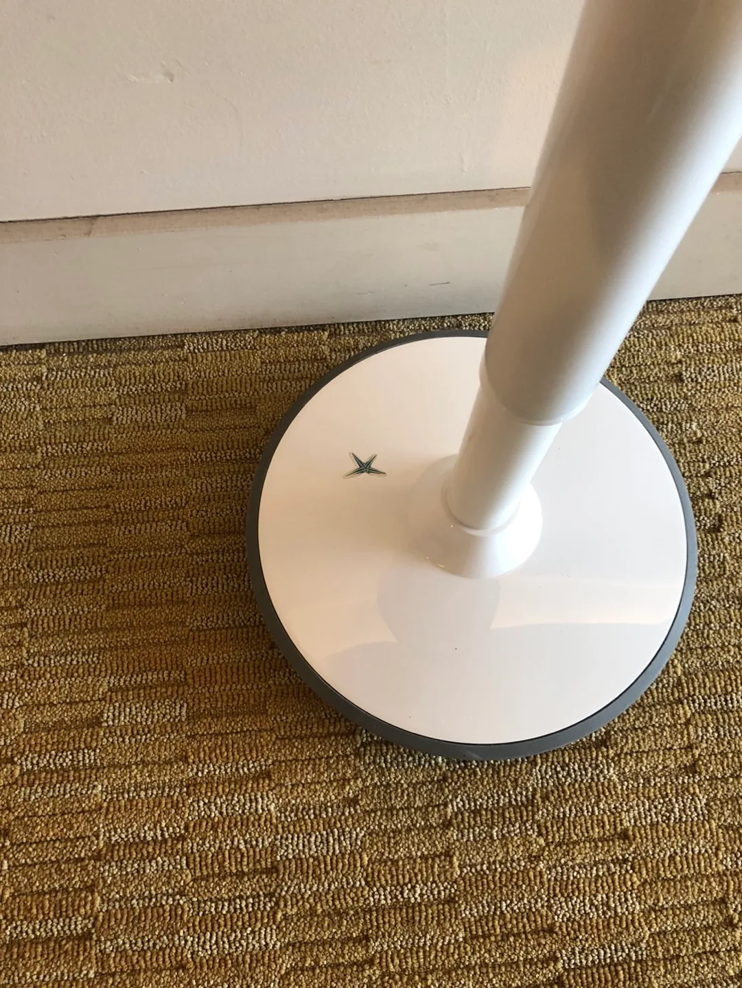 Adjustable Height Stool image indicator(3)