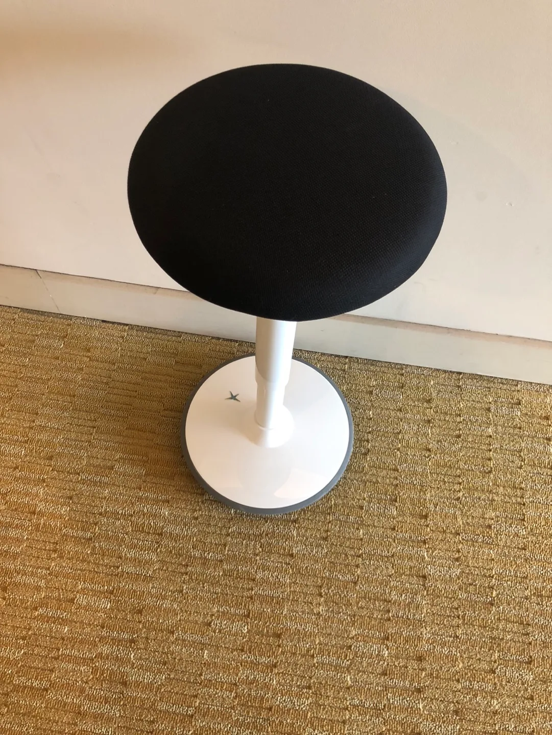 Adjustable Height Stool image indicator(2)