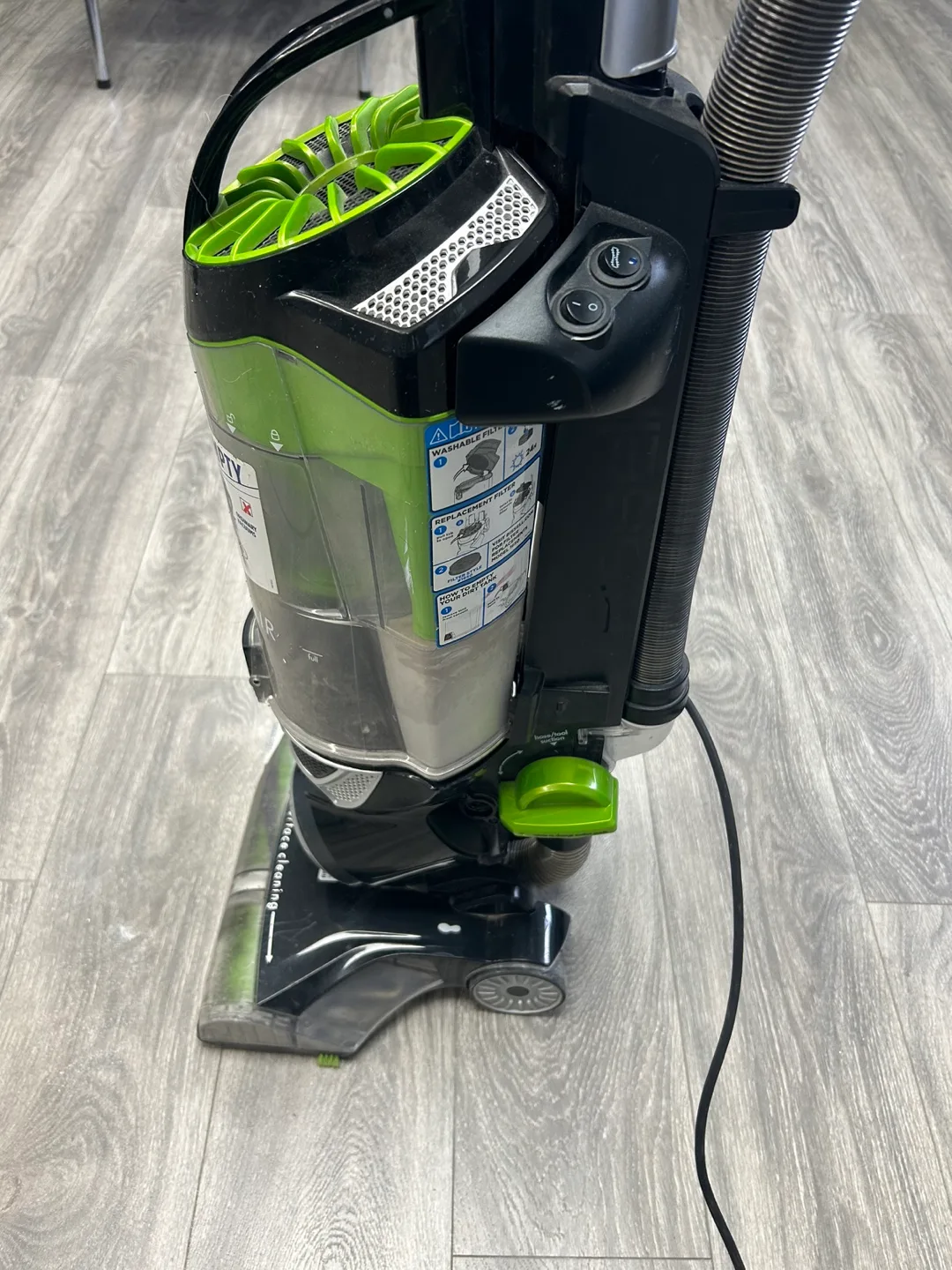 Bissell Pet Hair Eraser Vacuum image indicator(3)