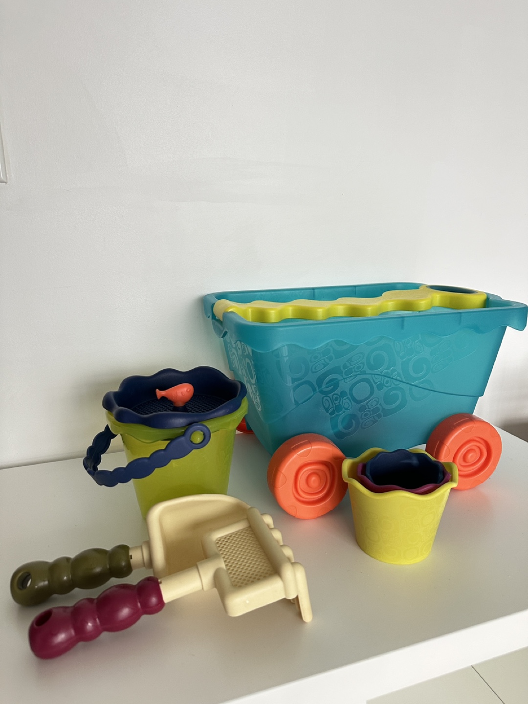 Green Toys Beach Wagon & Accessories - photo 2