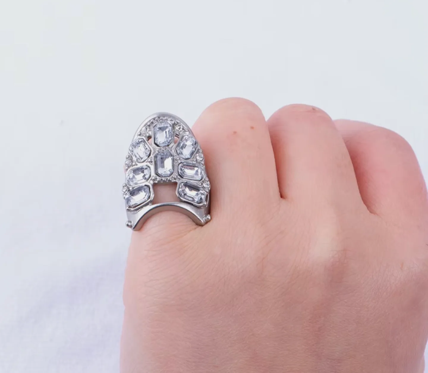 Unique Rhinestone Statement Ring size 5.5 image indicator(5)