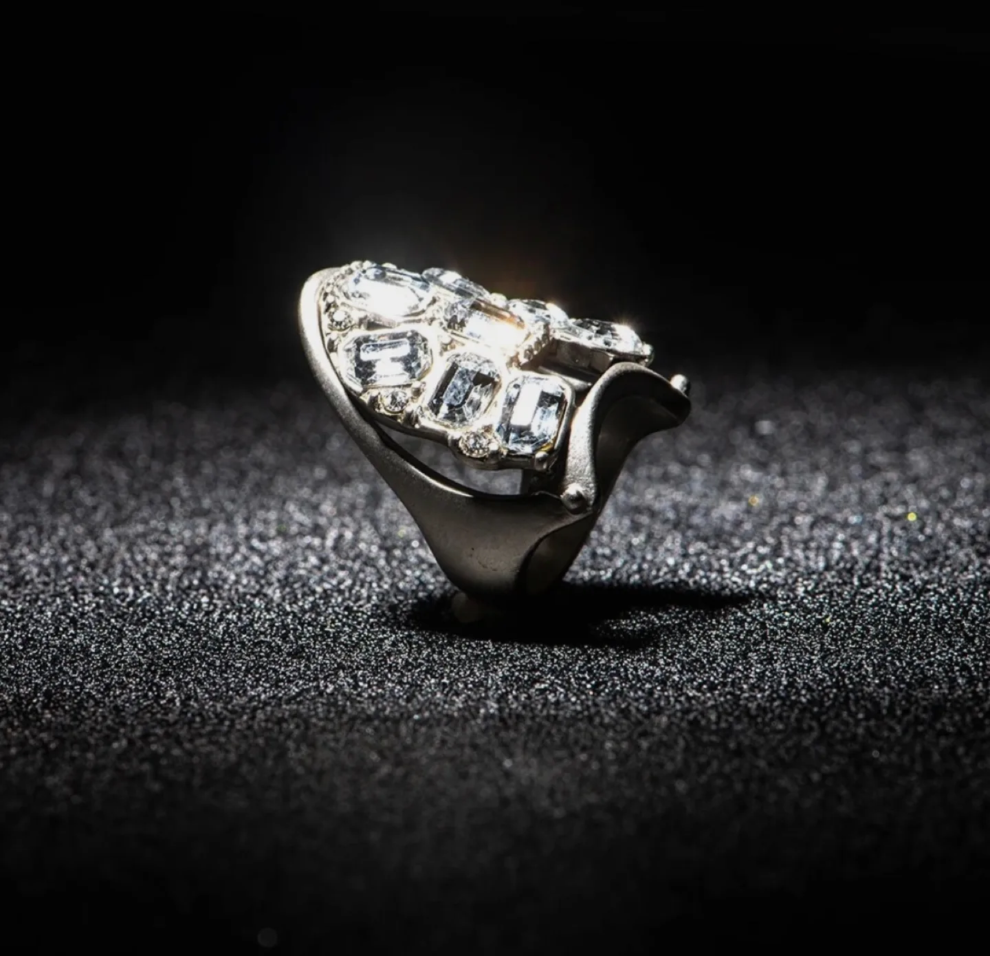 Unique Rhinestone Statement Ring size 5.5 image indicator(8)