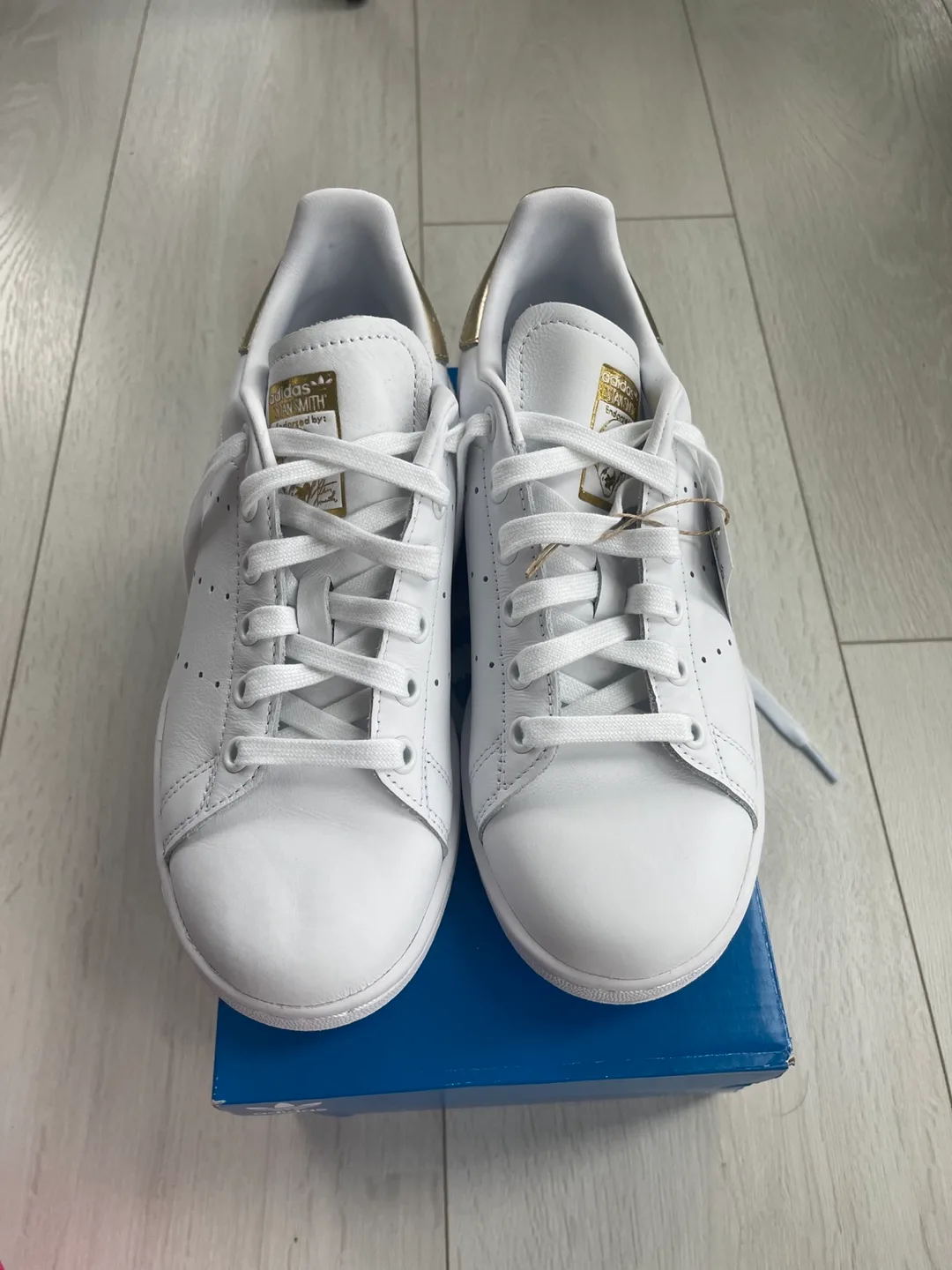 NEW Adidas Stan Smith W Gold Size 6 - 47% off! image indicator(6)