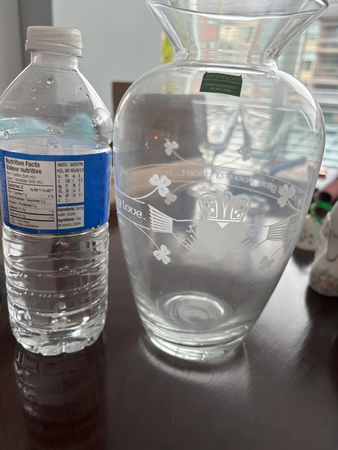 Eamon Glass Hand Engraved Vase image indicator(3)