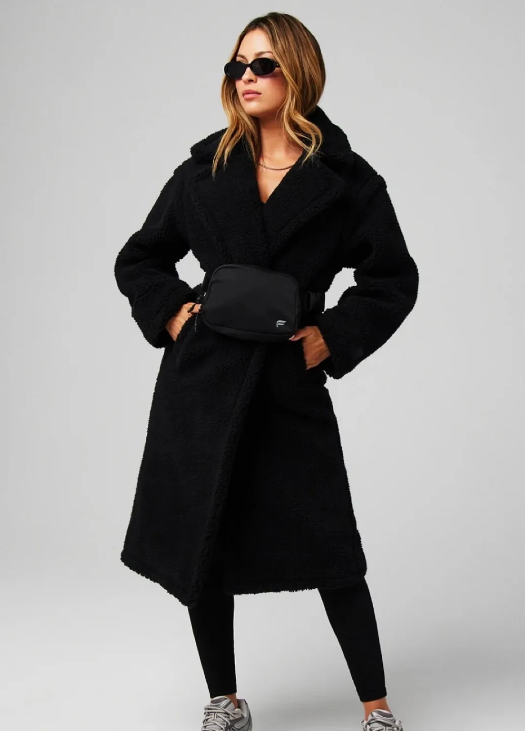 Khloé Good American Teddy Coat image indicator(3)