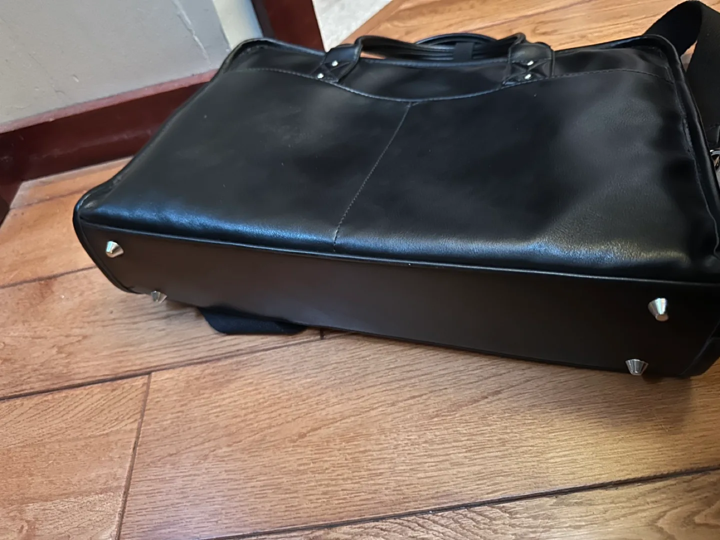 Anello Black Briefcase image indicator(5)