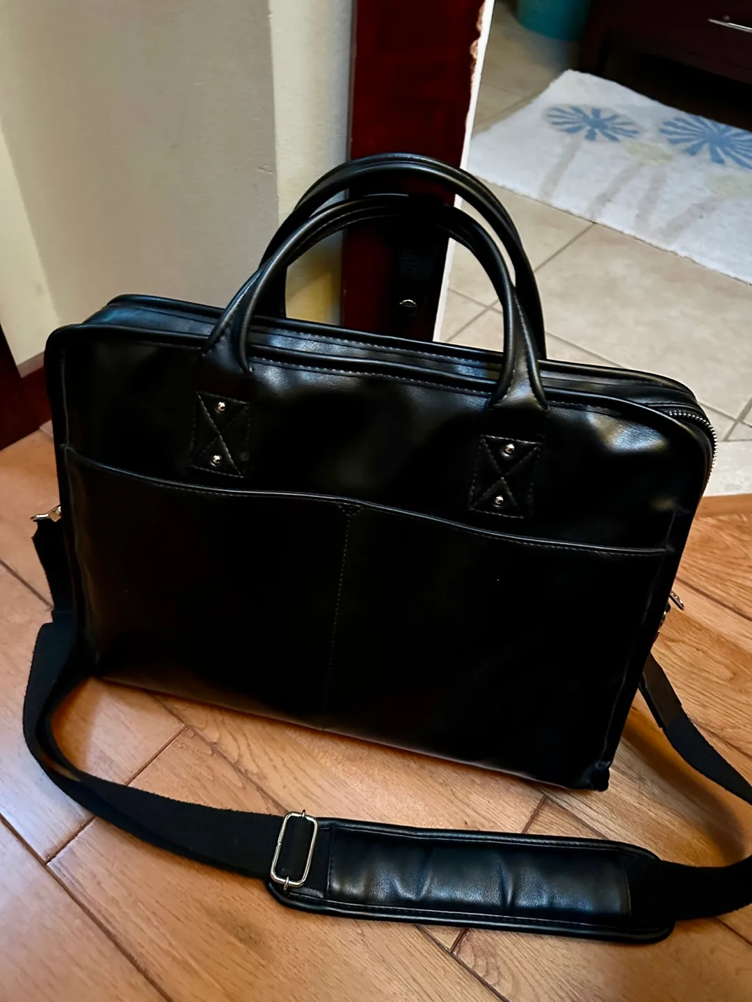 Anello Black Briefcase image indicator(3)