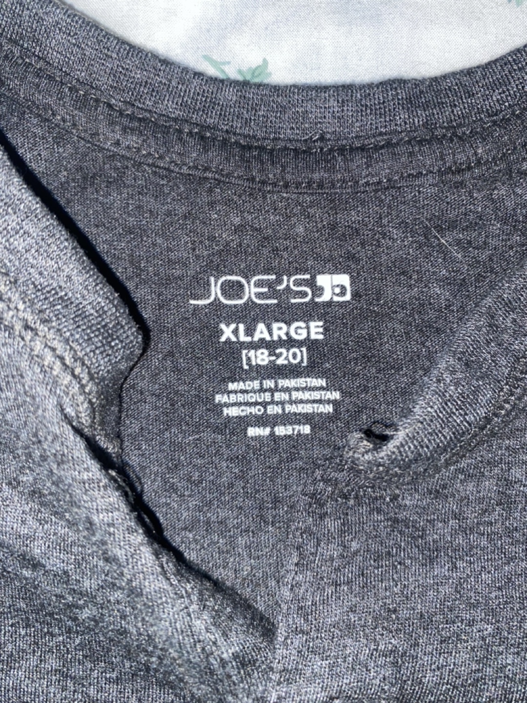 T-Shirt - photo 2