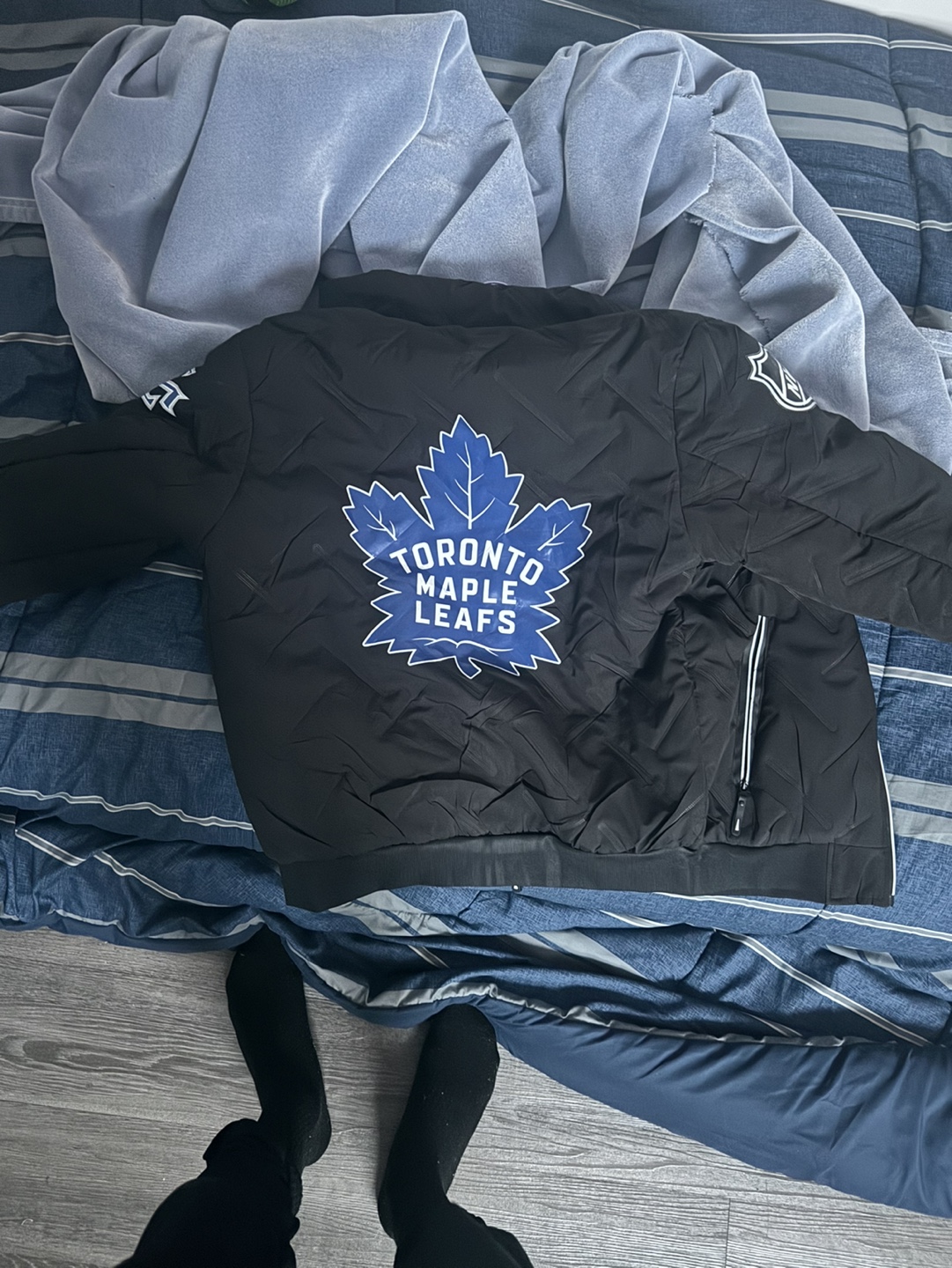 Adidas Toronto Maple Leafs Bomber Jacket - photo 4