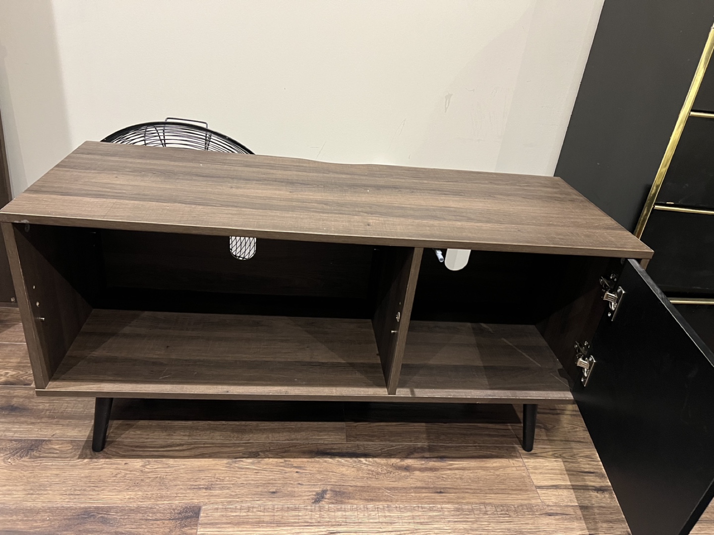 TV Stand - photo 3