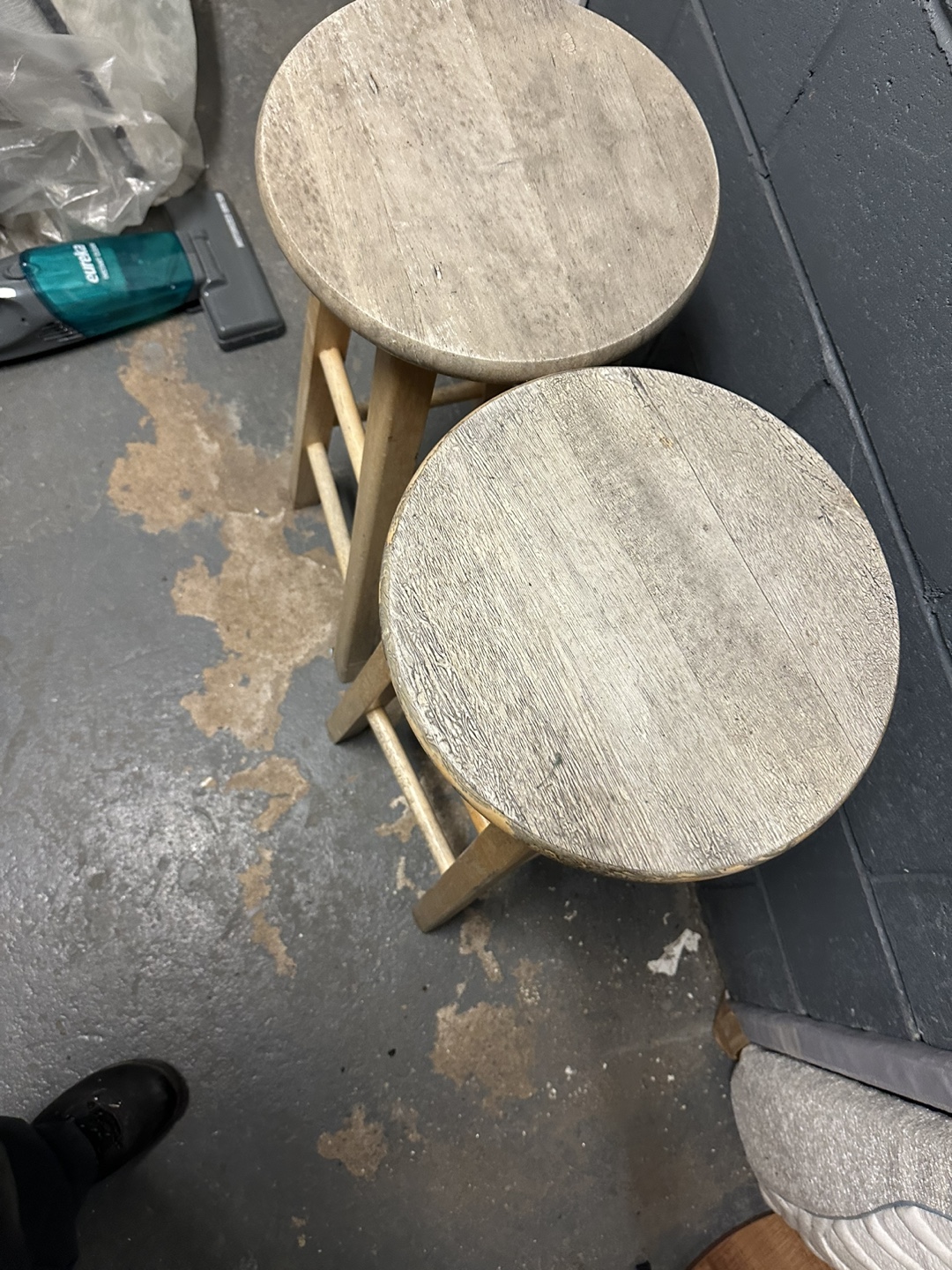 Set of 2 Wooden Stools - photo 3
