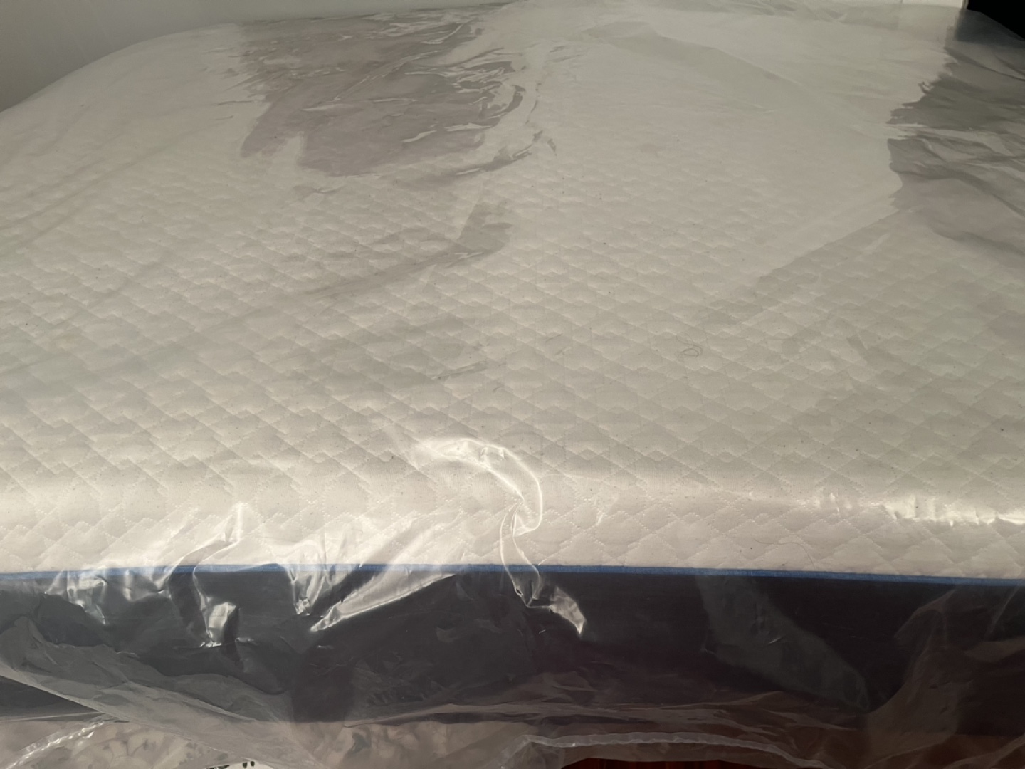 Queen size Mattress - Mainstays